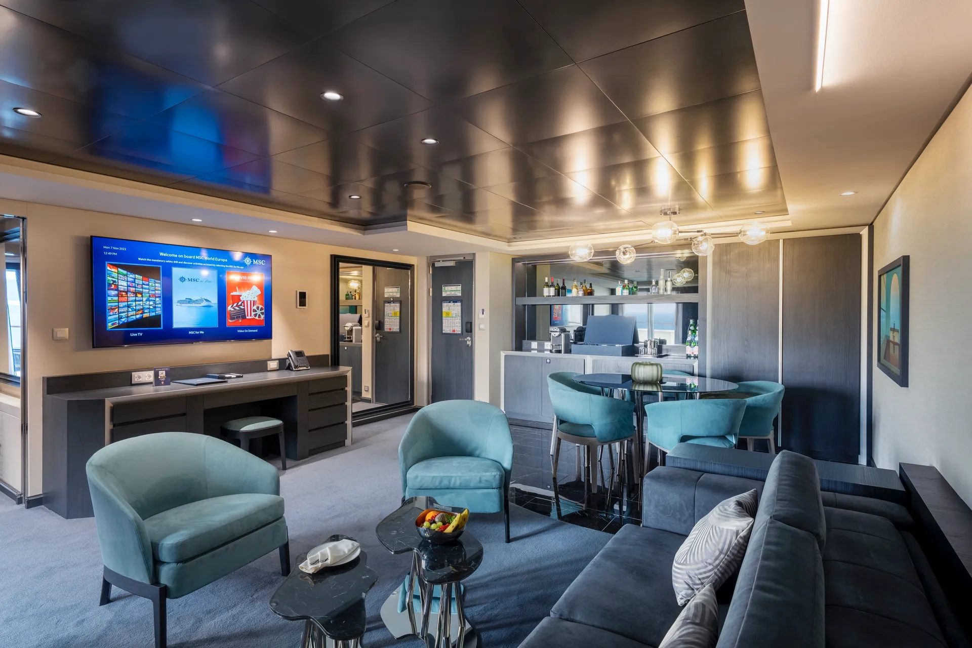 MSC遊艇俱樂部皇家套房，配有漩渦浴缸 2