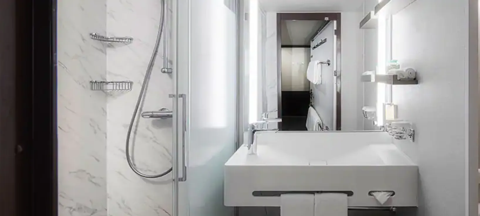 前方豪華頂層套房（大陽台） 3