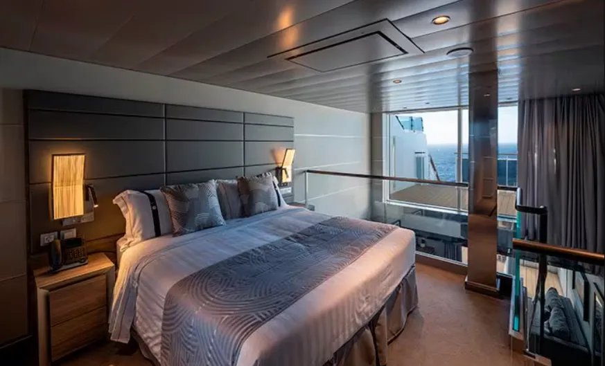 MSC遊艇俱樂部雙層套房，配有按摩浴缸 4