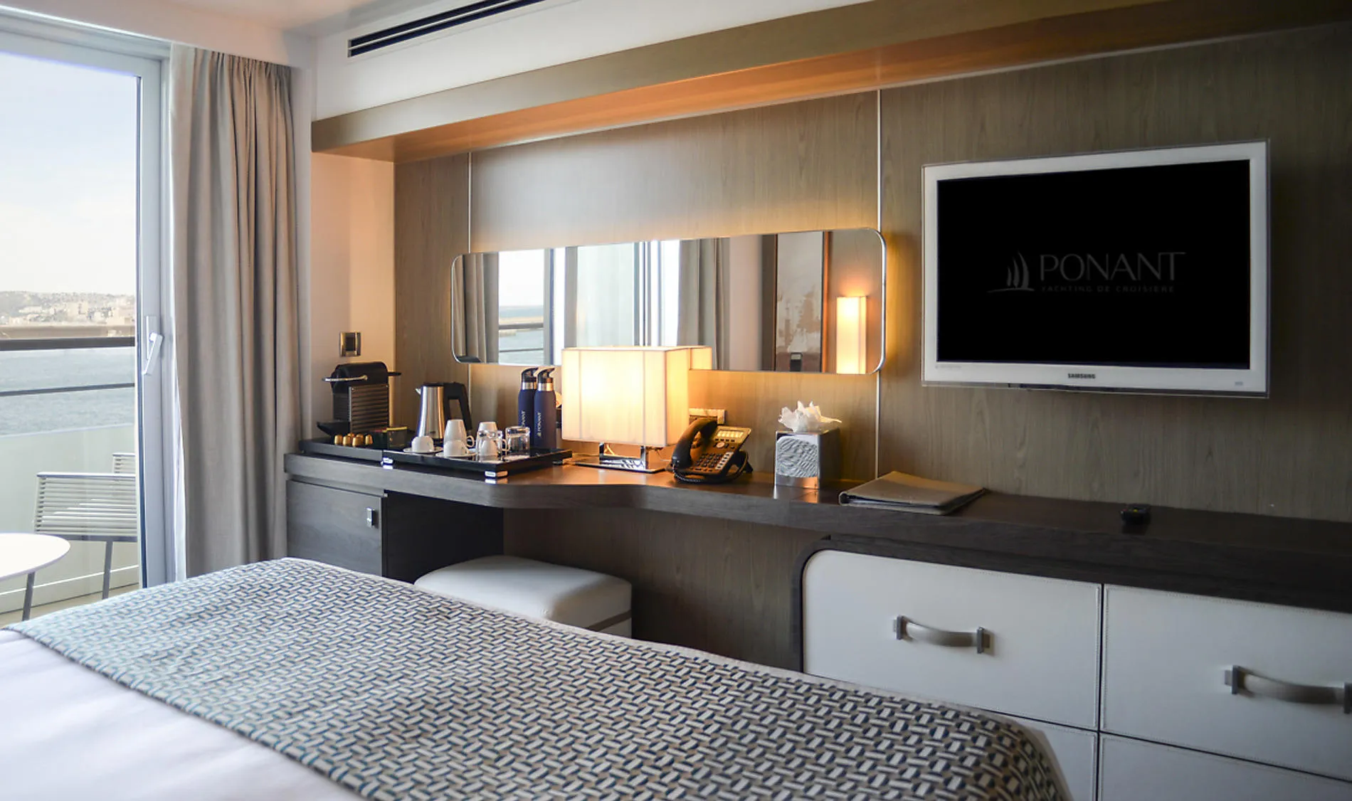 尊貴艙房 4 樓 2