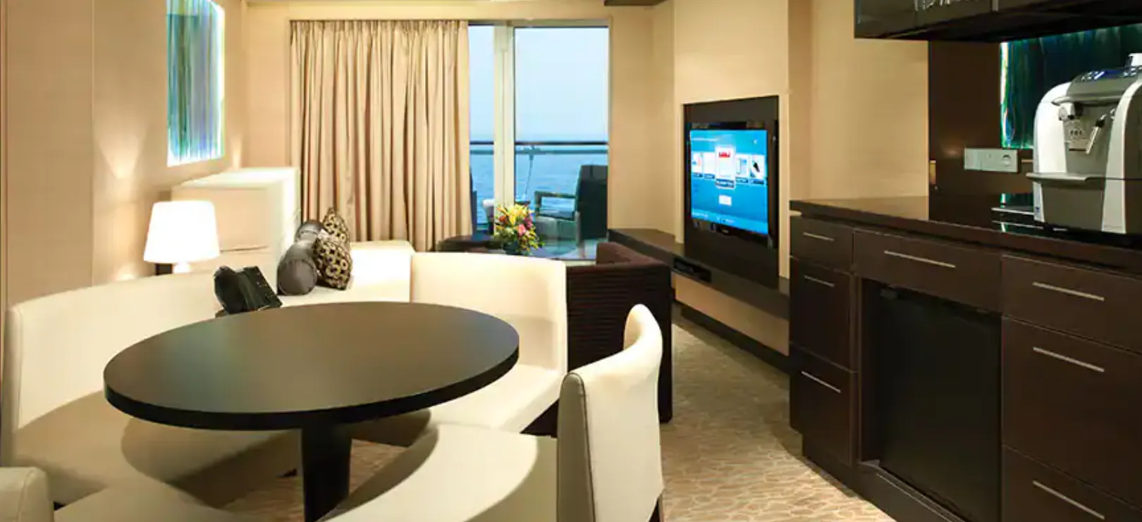 海灣前方陽台豪華套房 3