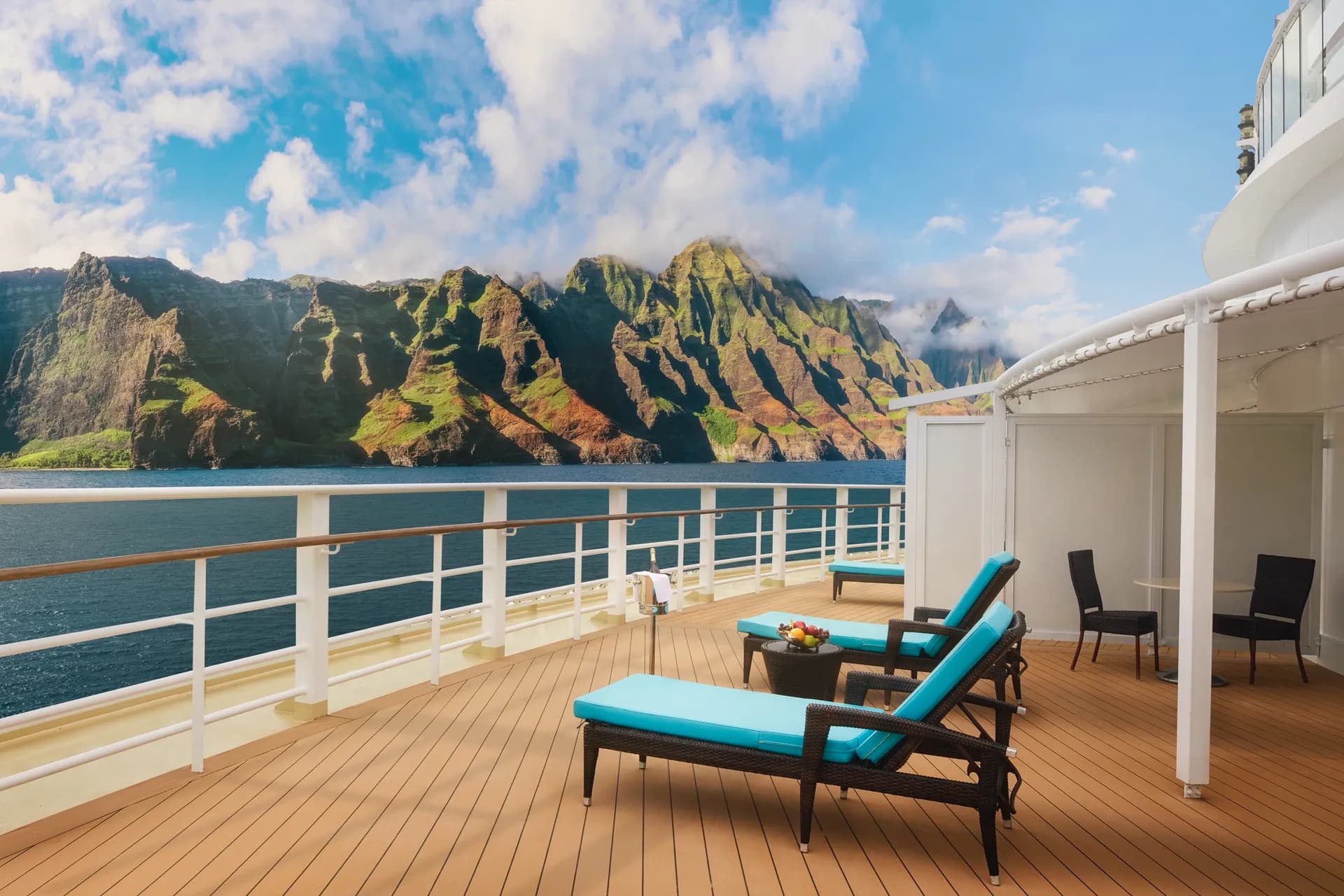 擁有大型陽台的主人套房 1