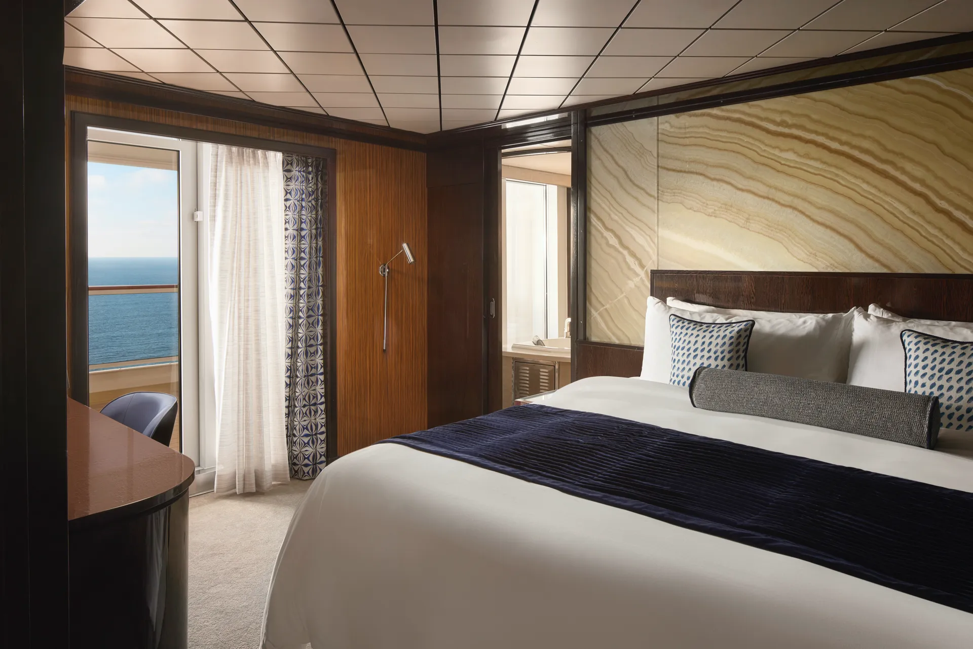 豪華擁有者套房，配有大型陽台 3