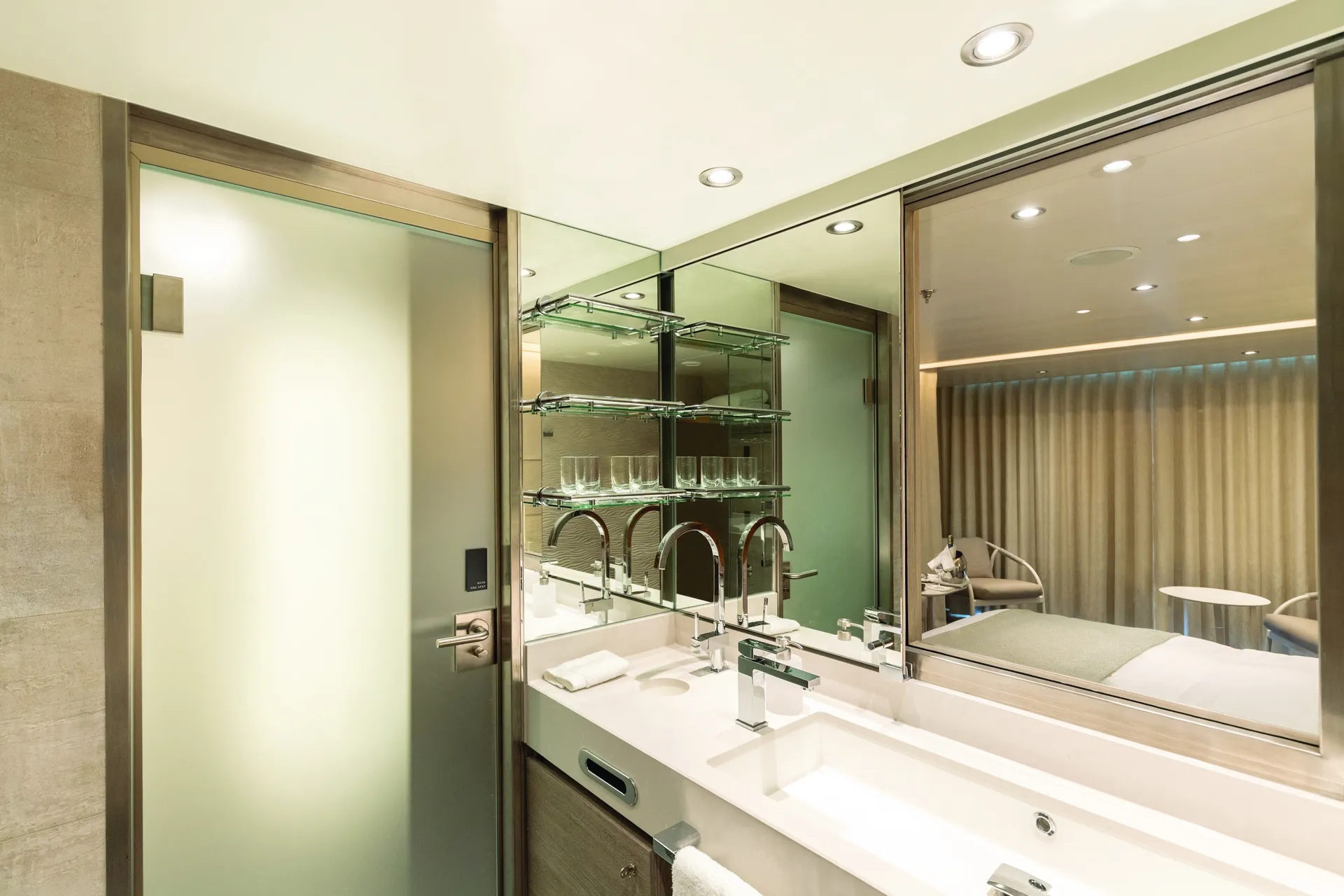 高級陽台套房 3