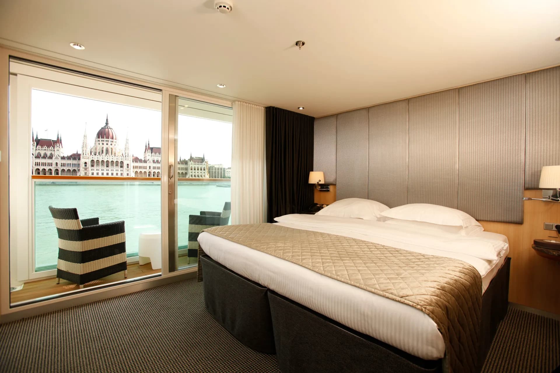 豪華陽台套房 4