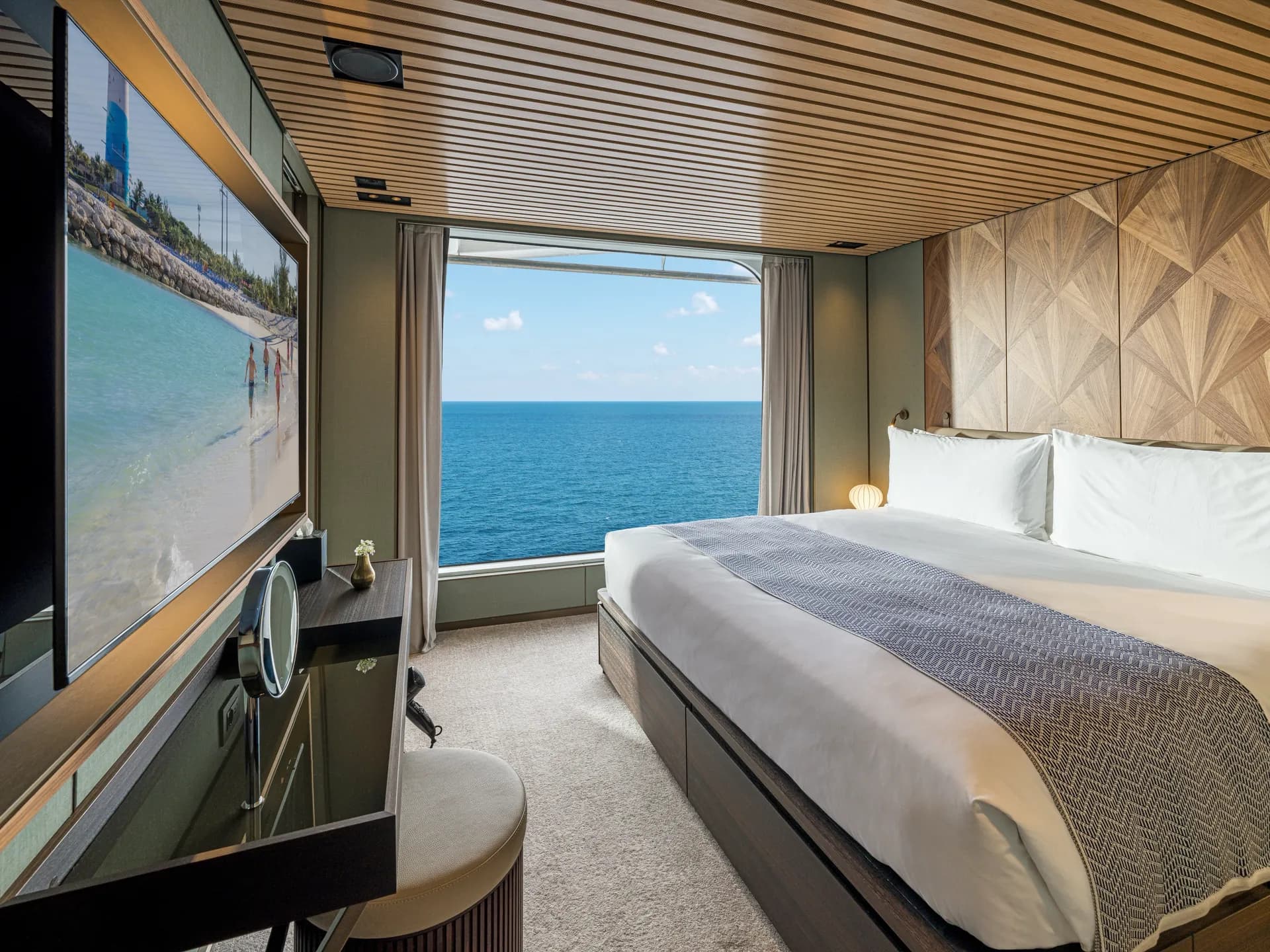 海灣三臥室複式套房，擁有寬敞陽台 1