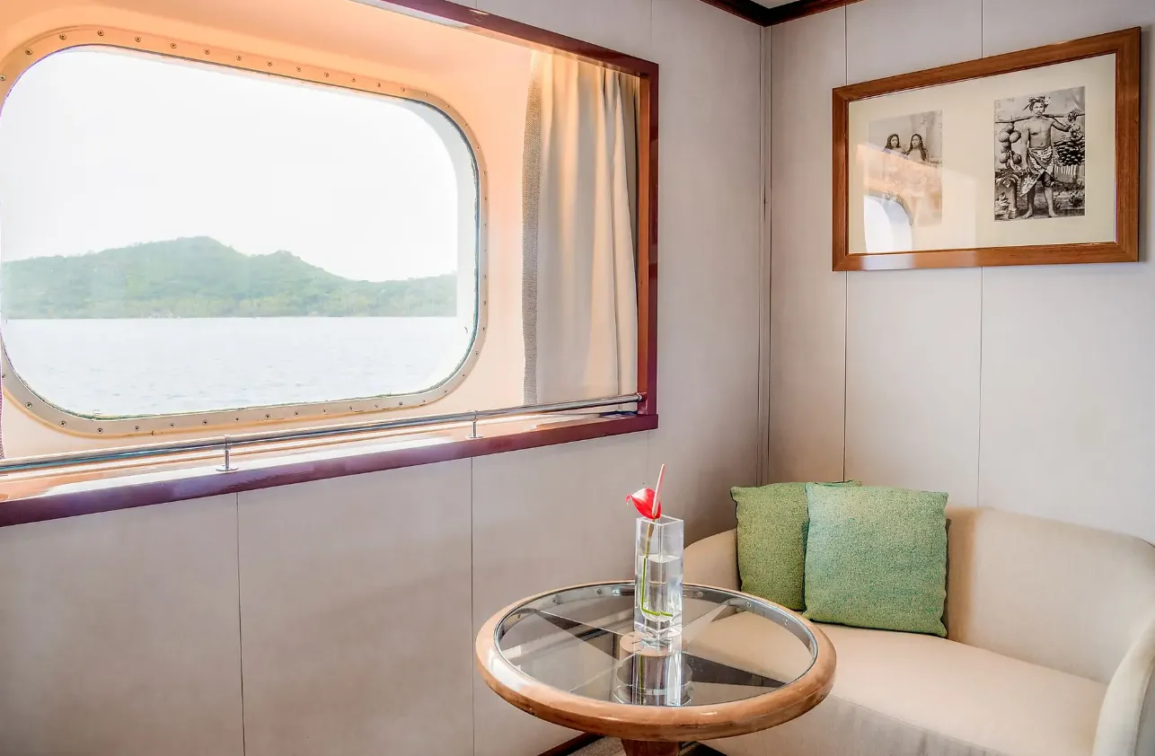 窗戶客房 E - 4 甲板 1