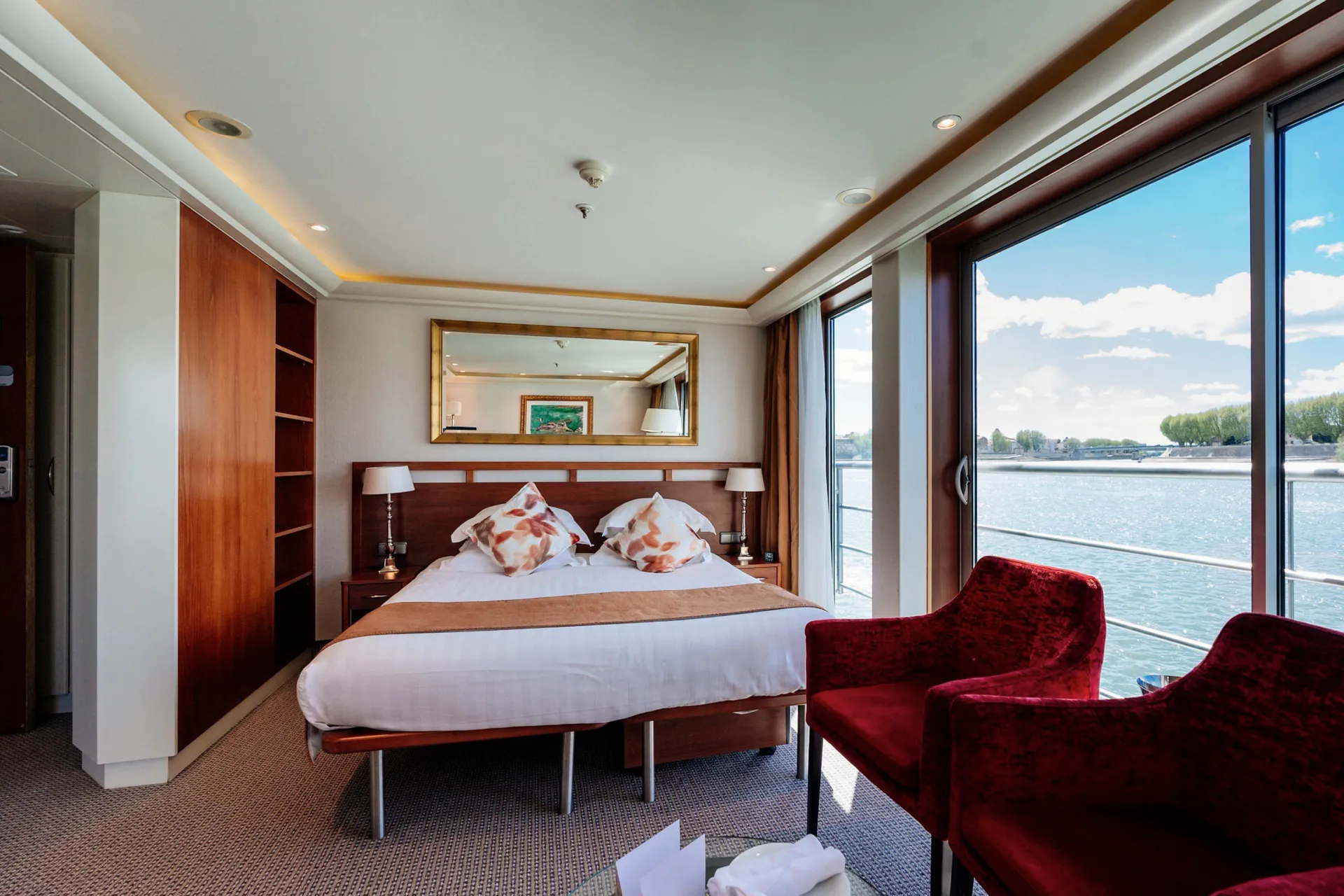 法式陽台套房 1