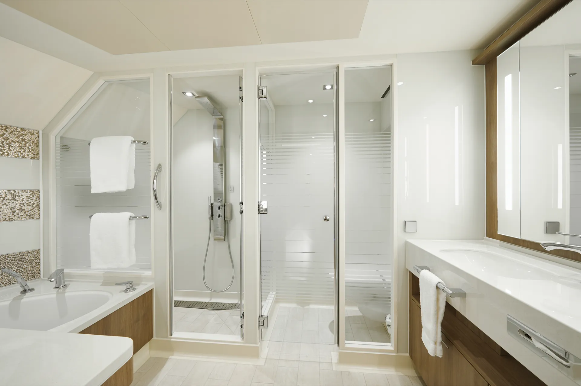 海灣水療套房帶陽台 2