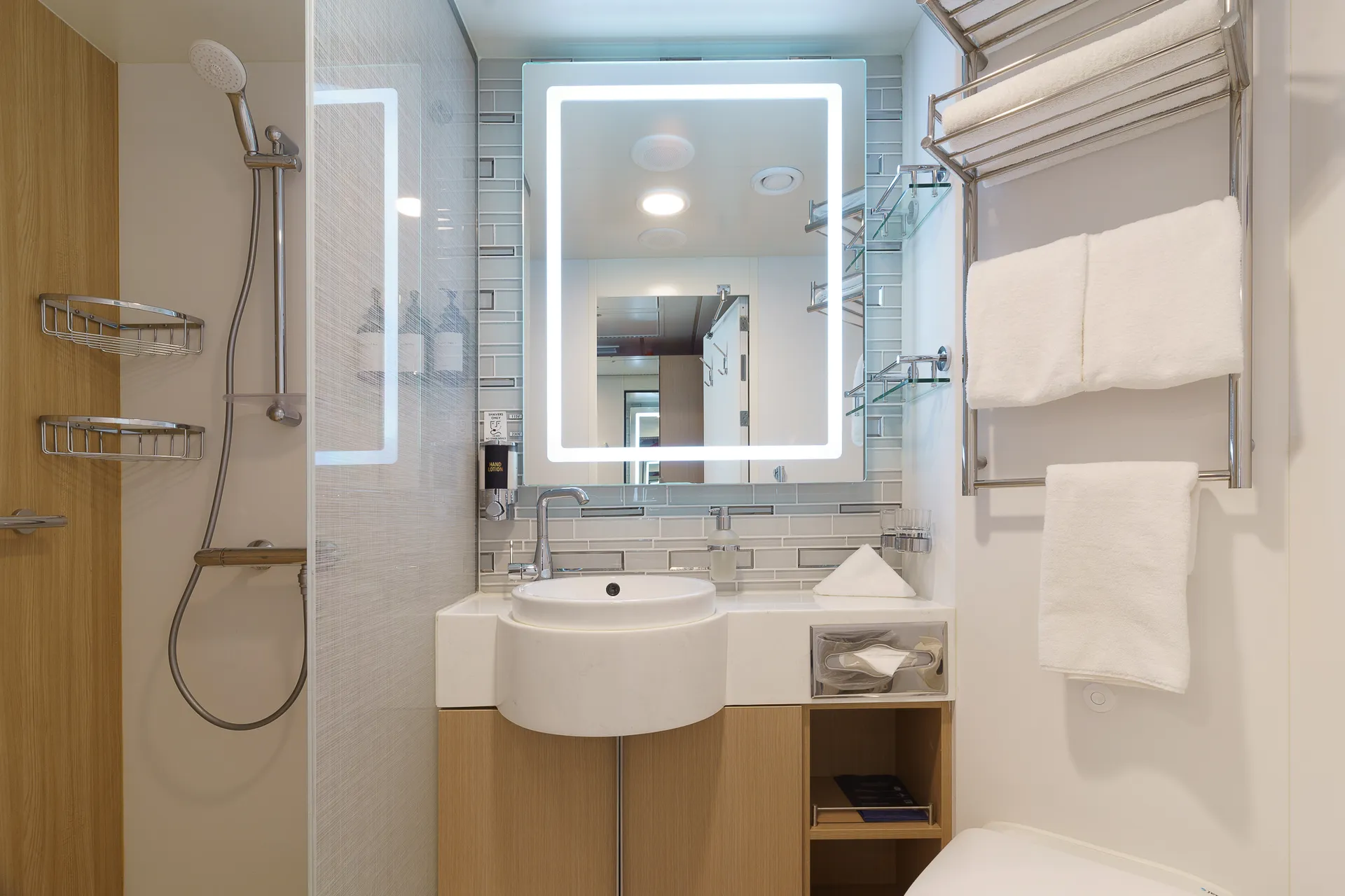 豪華露台前艙 6