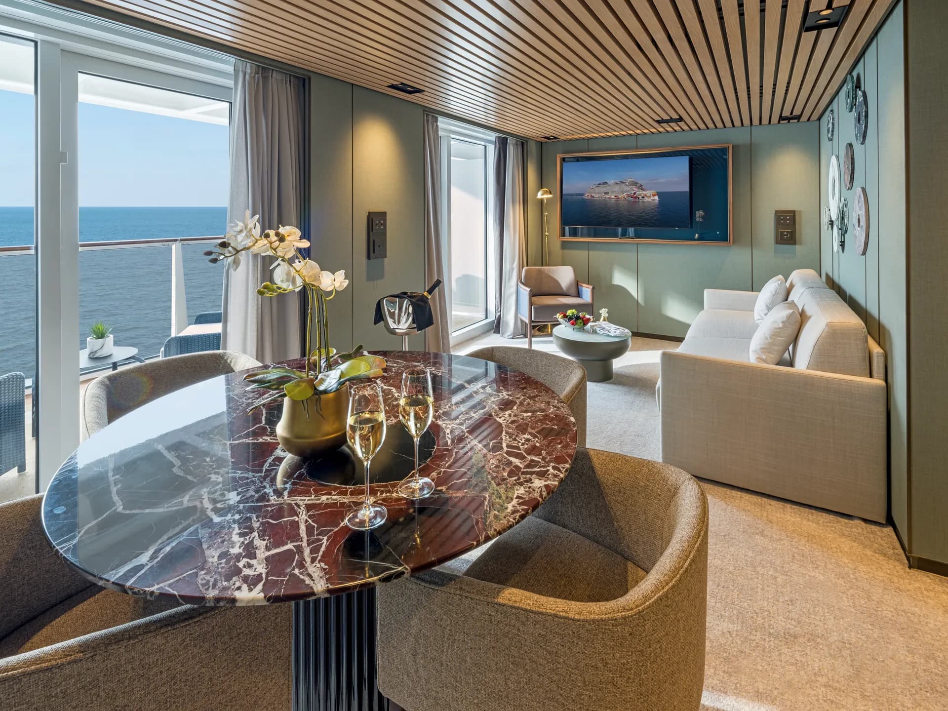 海灣三臥室複式套房，擁有寬敞陽台 3