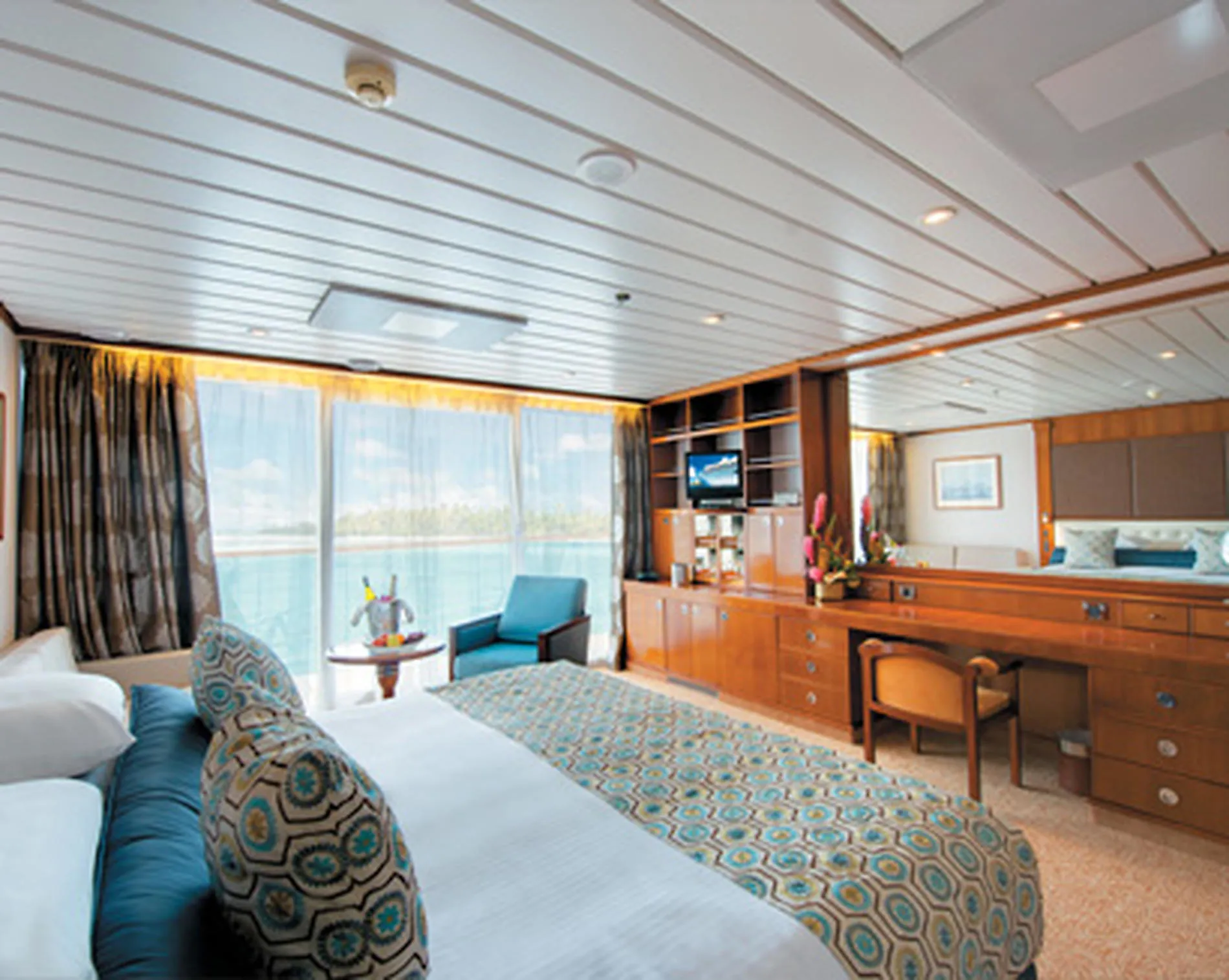 陽台套房 A – 7號甲板 5