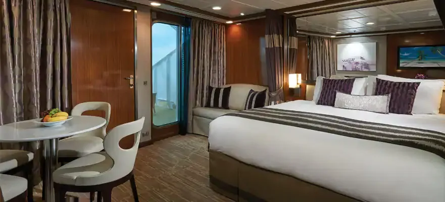 面向船尾的豪華套房帶陽台 3