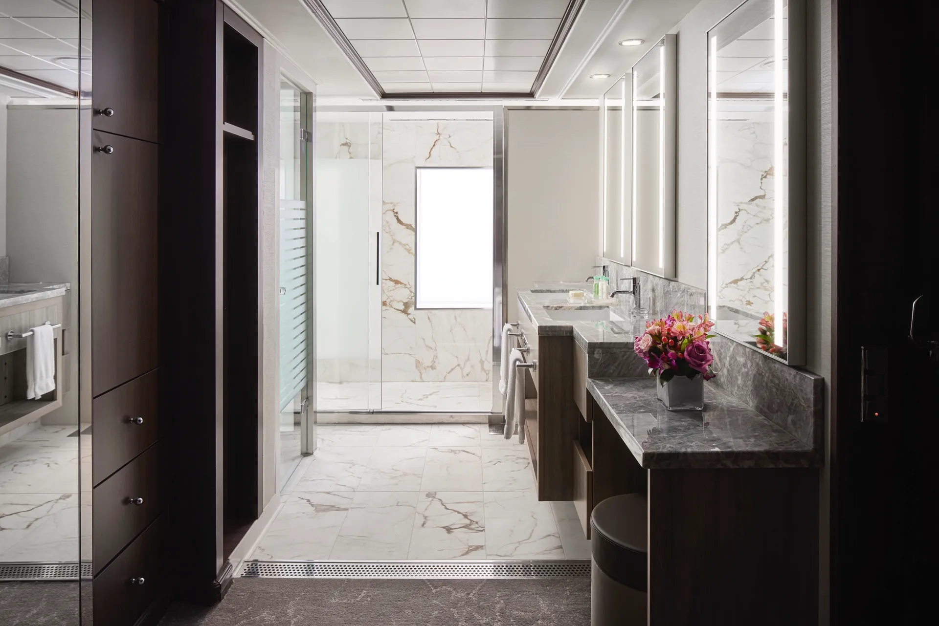 海灣庭院頂層套房（附陽台） 3