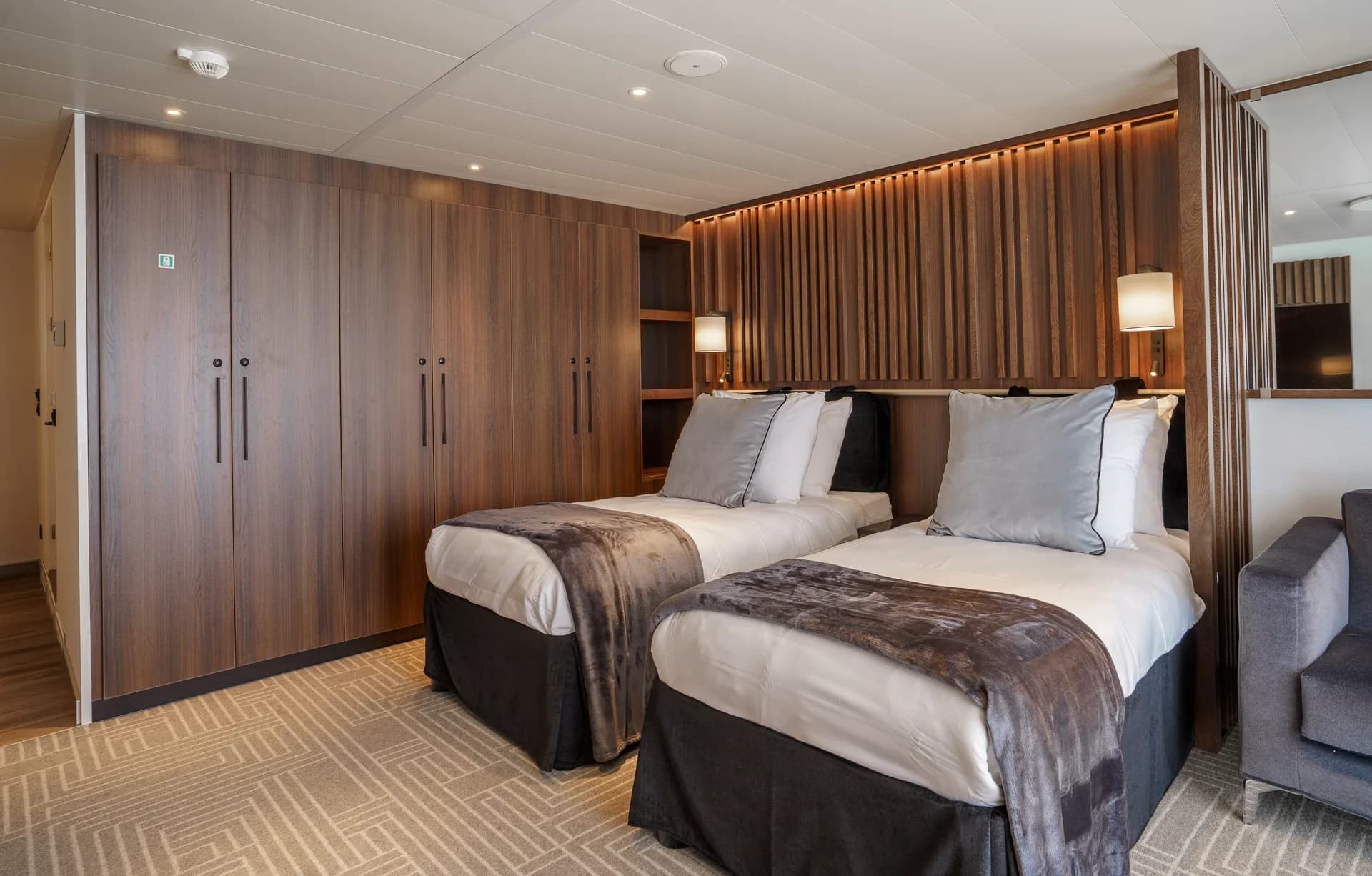 豪華露台套房 6