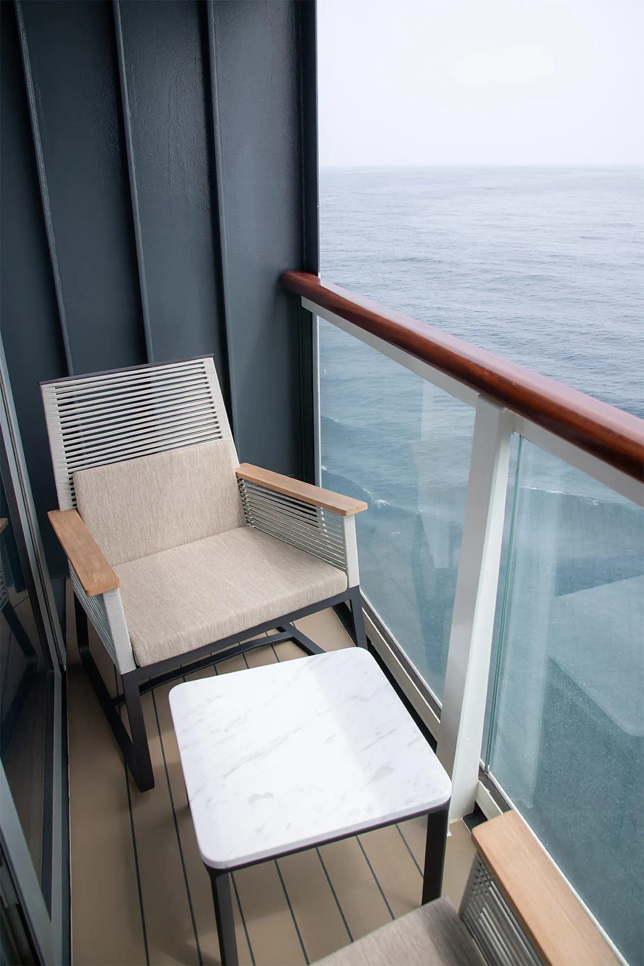 豪華套房 甲板 4 7