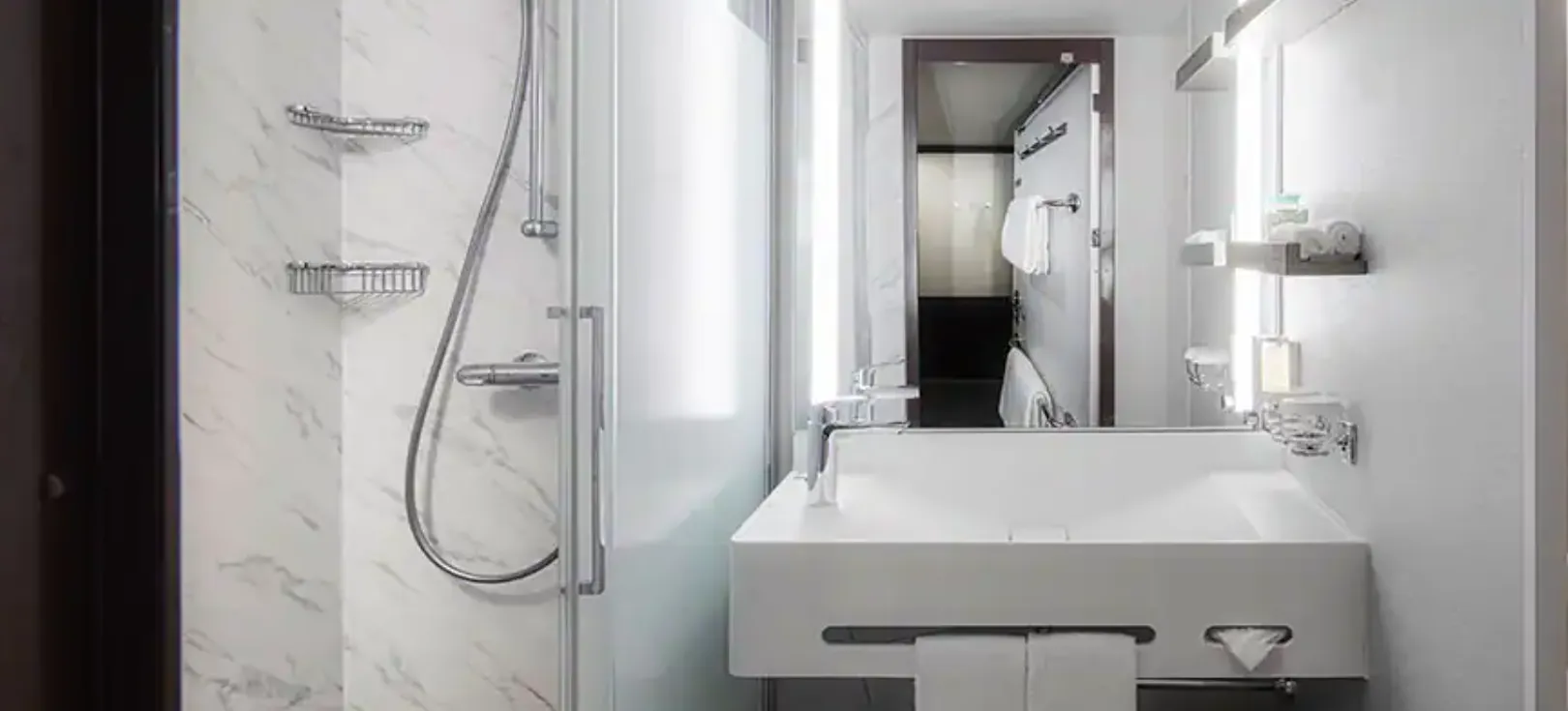 前方豪華頂層套房附大陽台 3