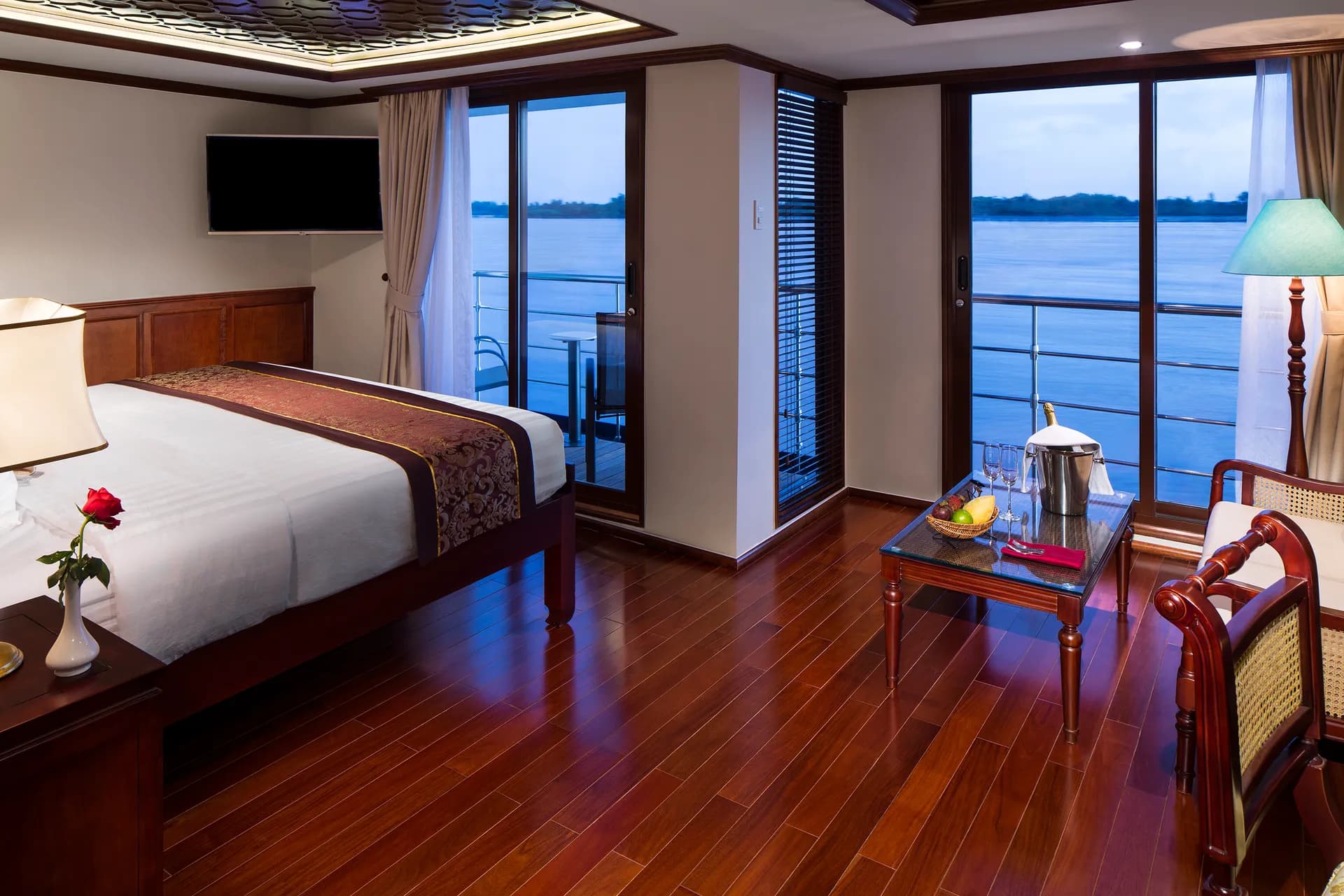 法式陽台套房 1