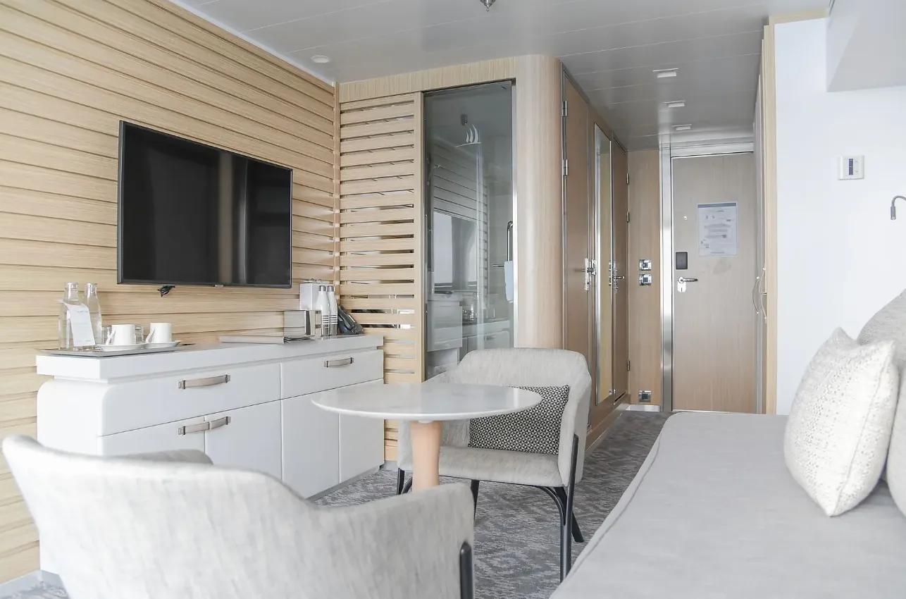 尊貴甲板5號套房 3