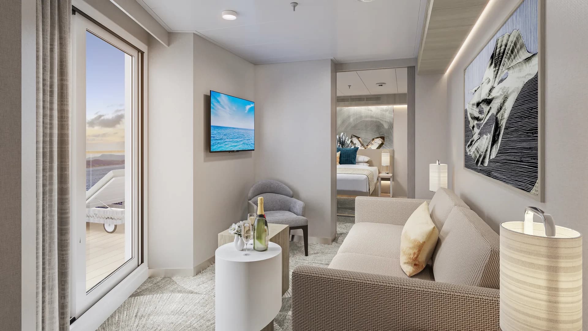 前方套房，配有主臥室及大型陽台 1