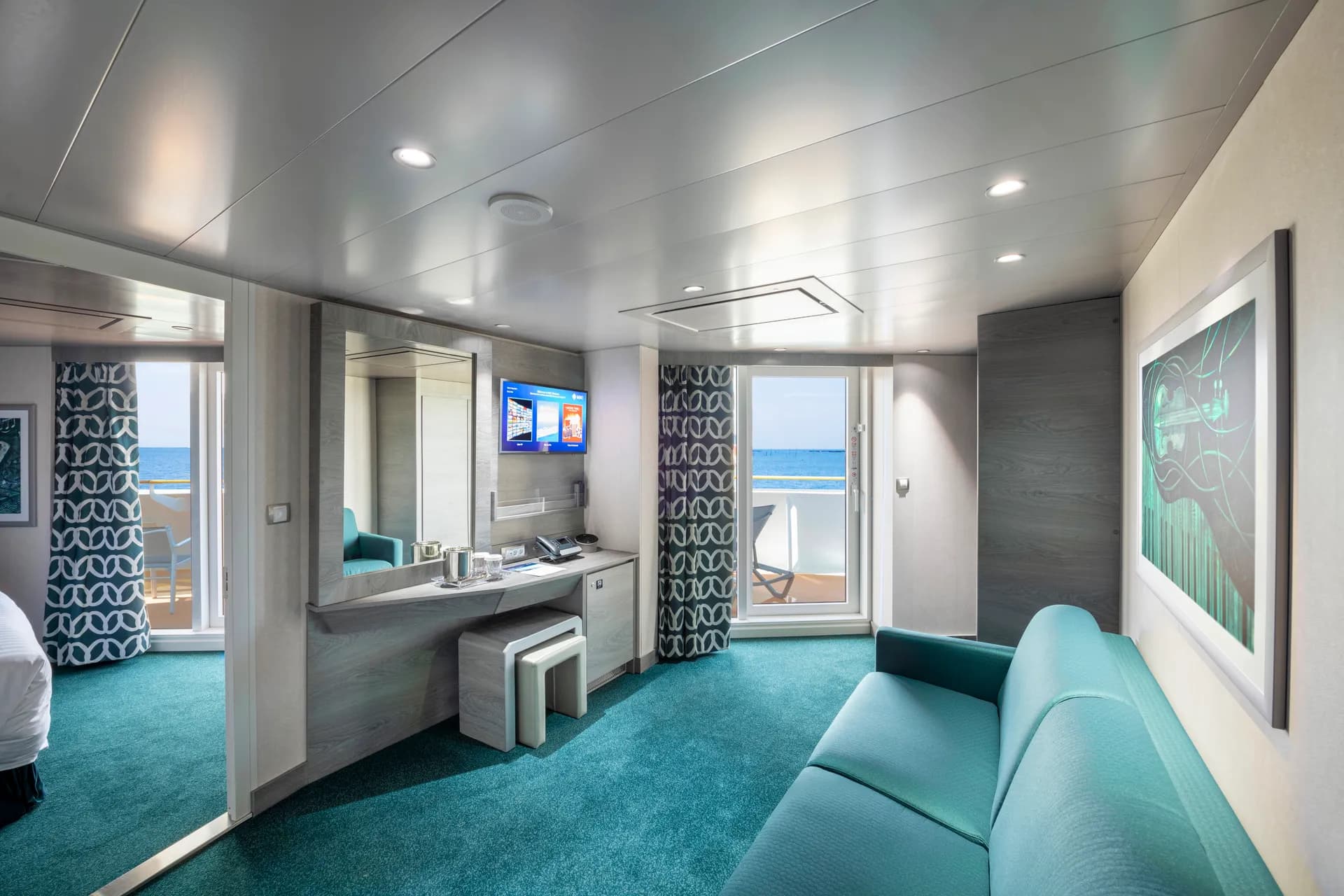 豪華AUREA套房，配有露台和漩渦浴缸 1