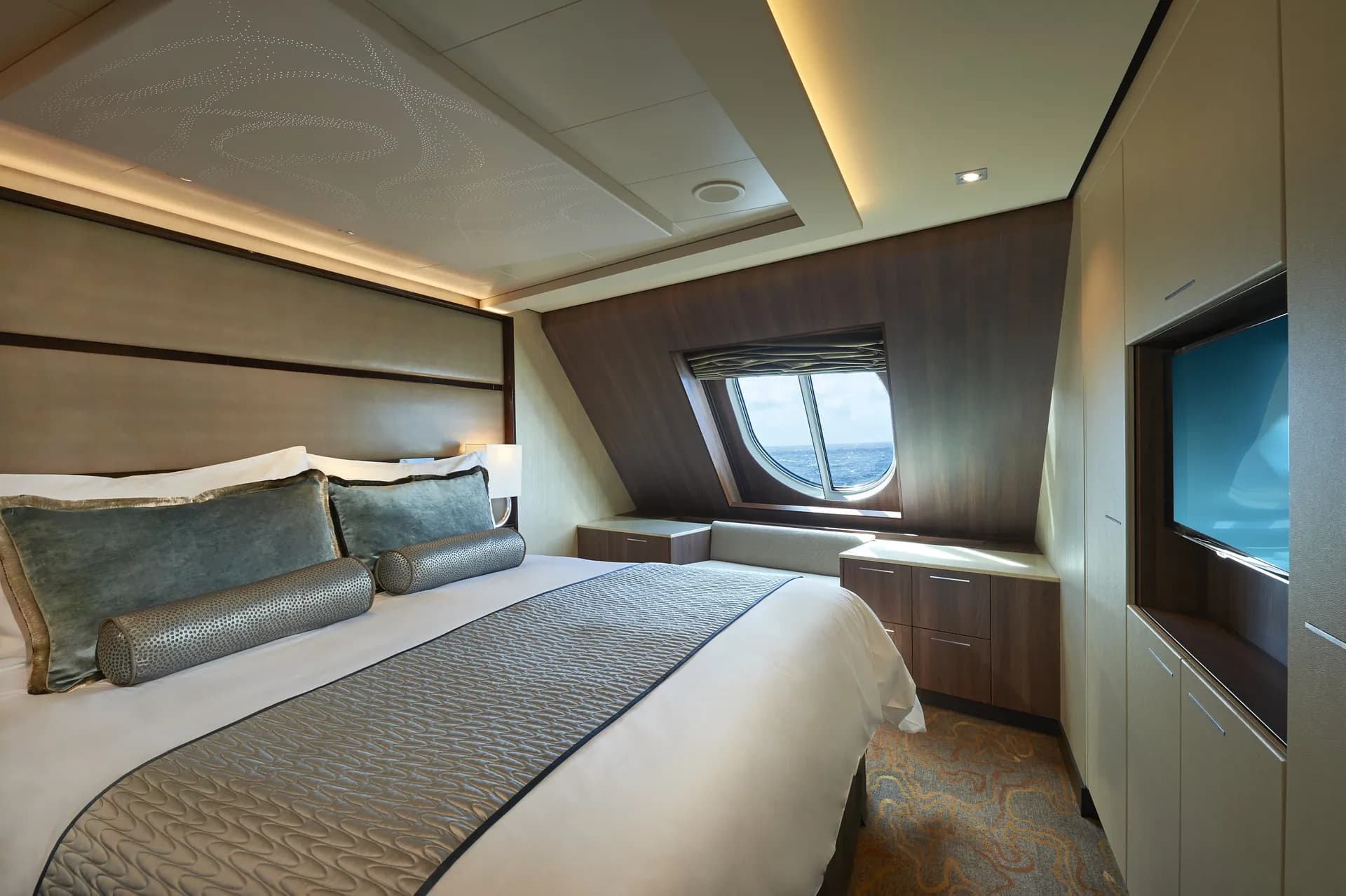 海灣前方陽台豪華套房 2