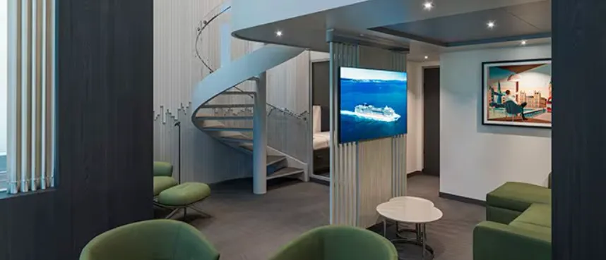 MSC遊艇俱樂部複式套房，配有按摩浴缸 4