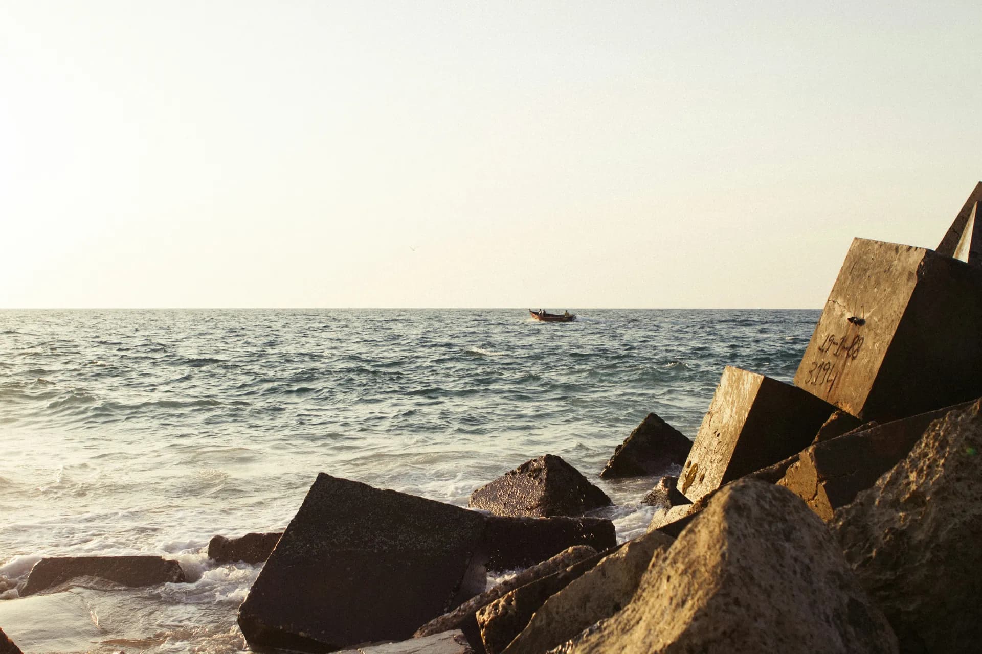 瓦爾維斯灣至特馬（阿克拉） — 銀海郵輪 · 銀風號