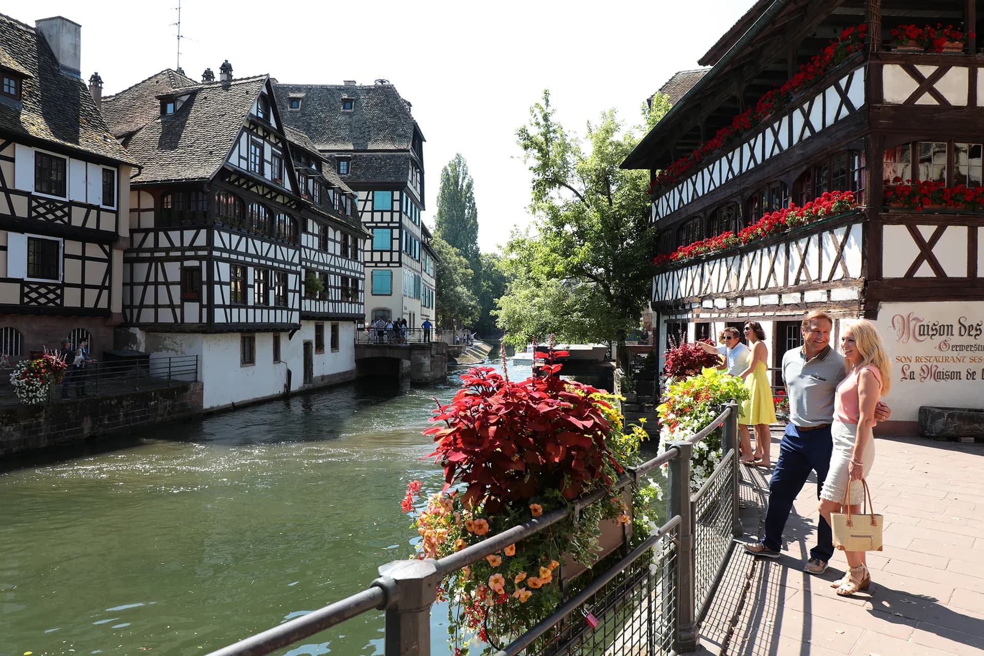 浪漫萊茵河（北行） — 艾凡隆河輪 · 亞法隆寧靜二號