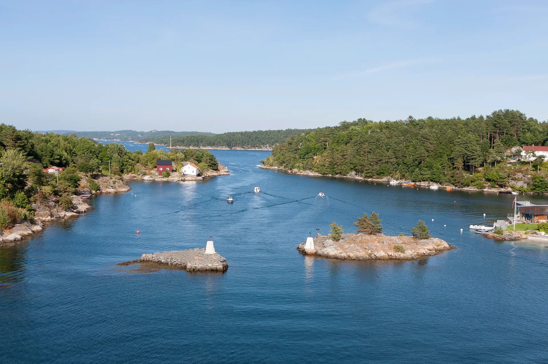 斯堪地那維亞、英國群島與日食 — 奇寶郵輪 · 奇寶喝采號