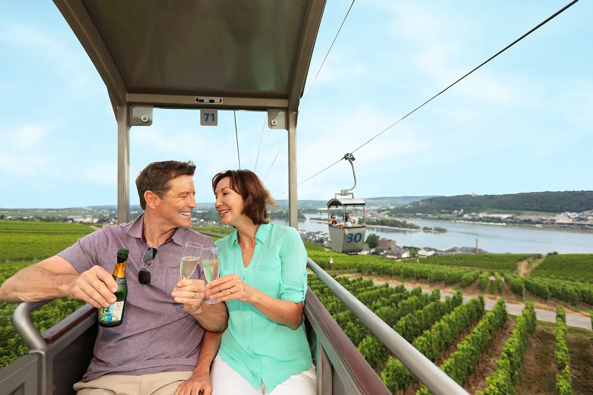 迷人的萊茵河 - 從阿姆斯特丹到巴塞爾 — 阿瑪河輪 · 阿瑪紫羅蘭號