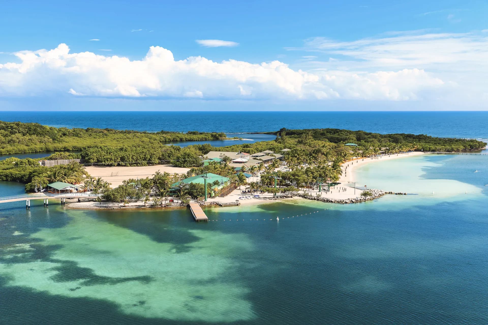 從邁阿密出發的加勒比海 — 地中海郵輪 · 地中海世界美洲號