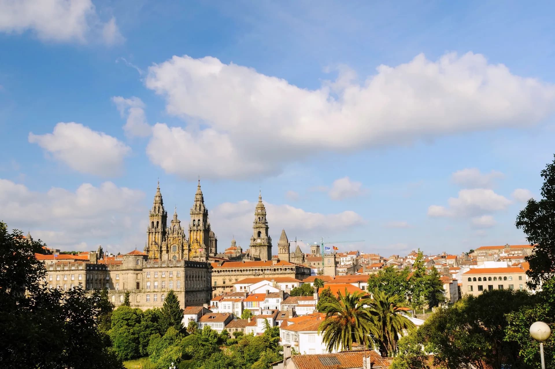 從蓬塔卡納（拉羅馬納）出發的西班牙與葡萄牙 — 挪威郵輪 · 諾唯真天空號