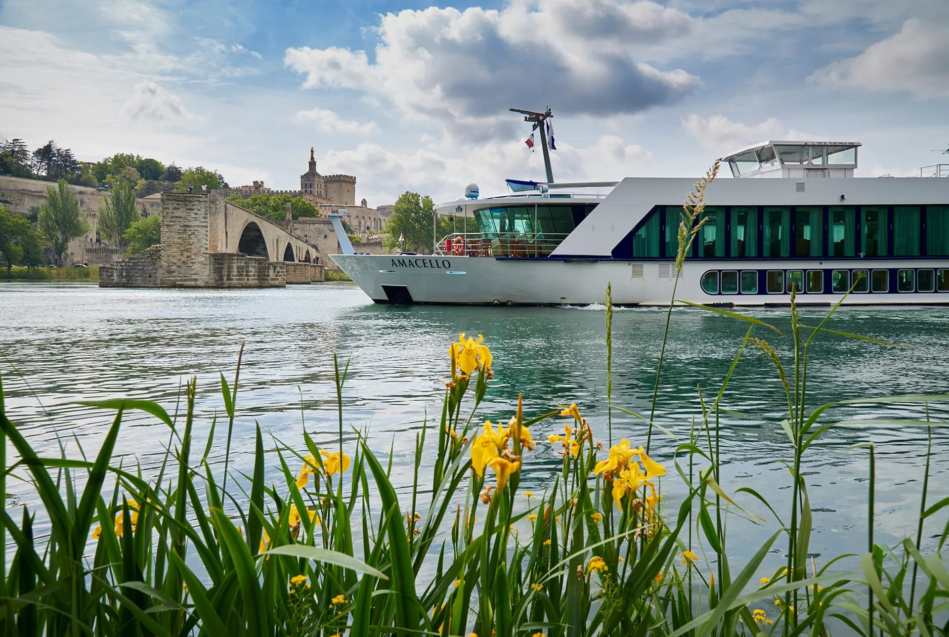 美好生活：羅納河、日內瓦與里維埃拉 — 塔克河輪 · ms Lumière