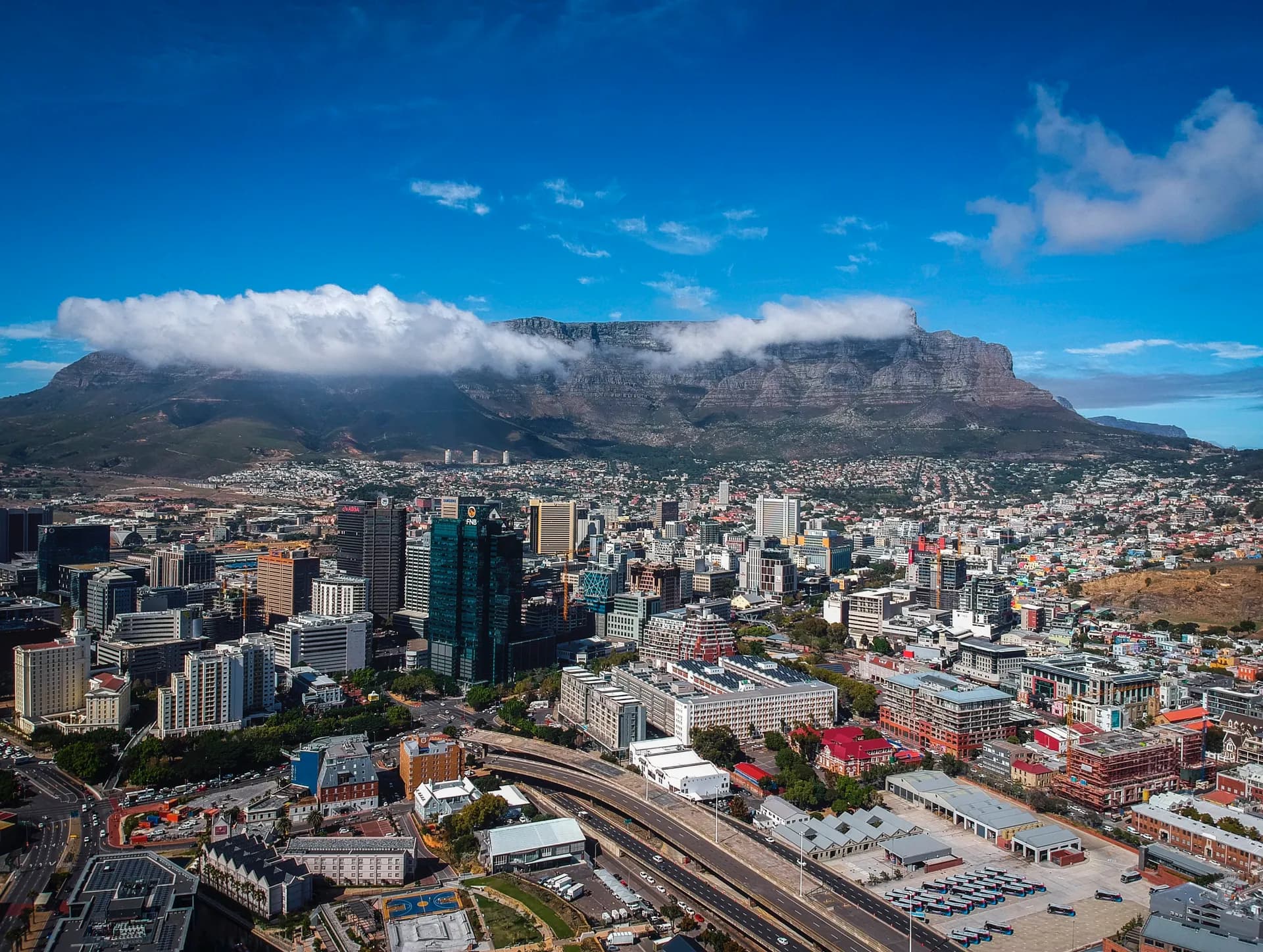 阿拉伯之夜與埃及海岸 — 麗晶七海郵輪 · 七海領航者號
