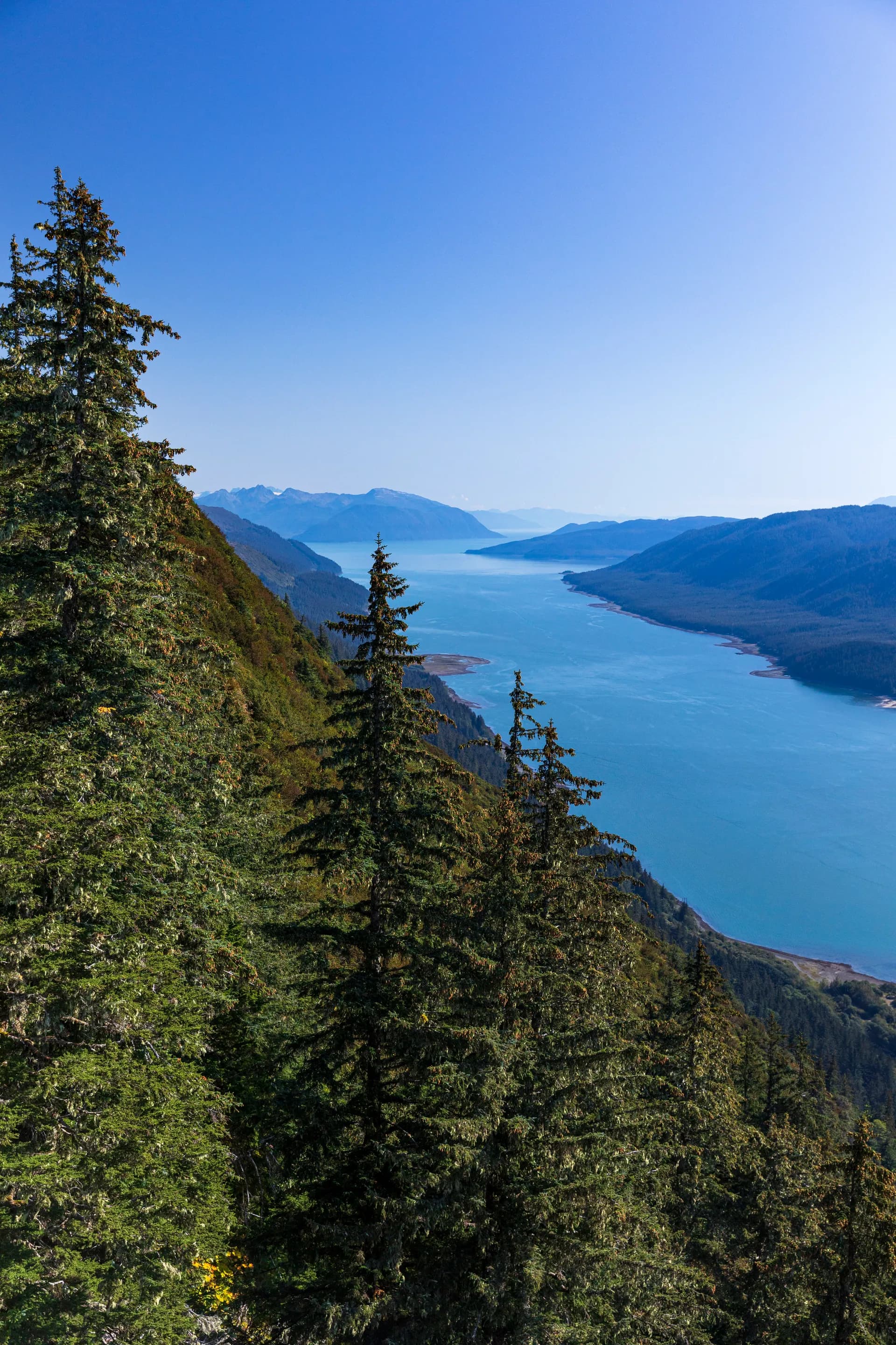 加拿大春季，從溫哥華到溫哥華 — 麗晶七海郵輪 · 七海探索者號