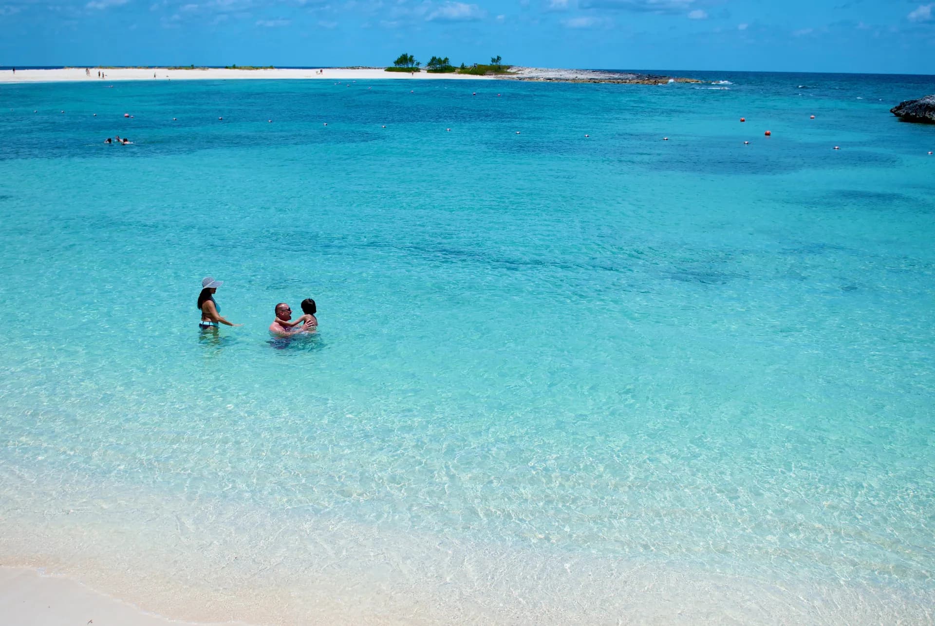 從可可港出發的加勒比海與安地卡群島 — 地中海郵輪 · 地中海海際線號
