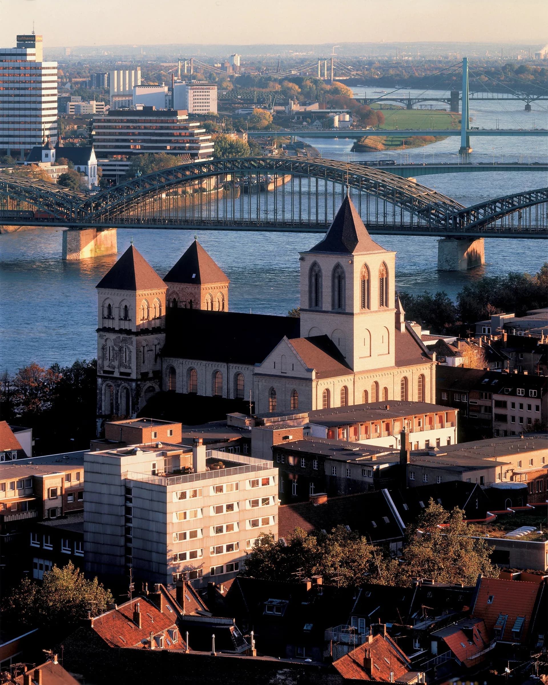 萊茵河上的城堡：家庭河船冒險 - 南行 — 塔克河輪 · MS Inspire