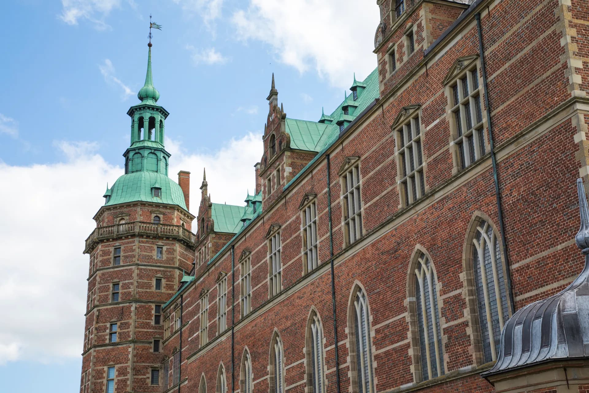 蕾絲街道、冰川峽灣與狂野海岸的旅程 — 意鉑奢華郵輪 · 意鉑四號