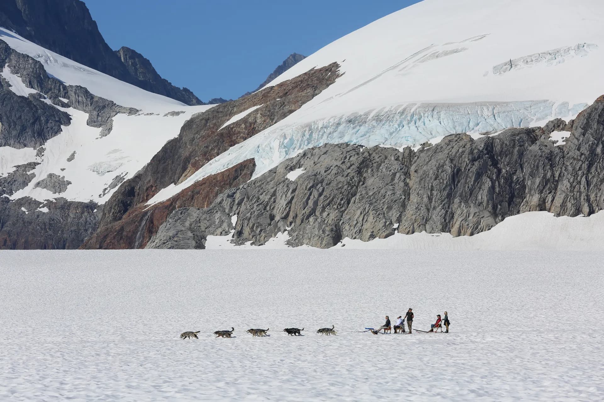 西特卡聲音到溪街 - 惠提爾到溫哥華 — 麗晶七海郵輪 · 七海探索者號