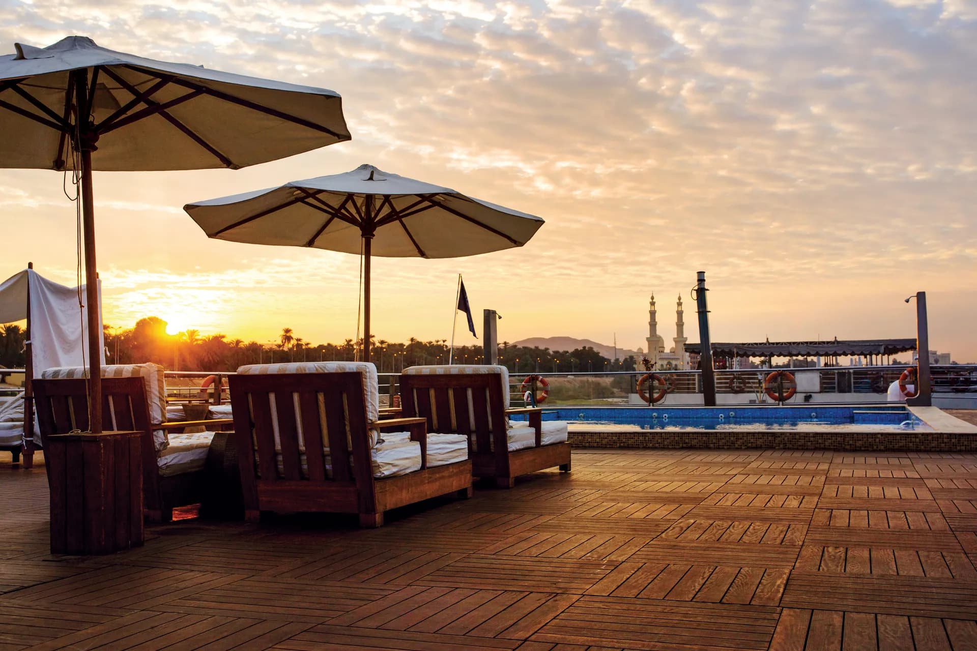 泳池與日光甲板 1