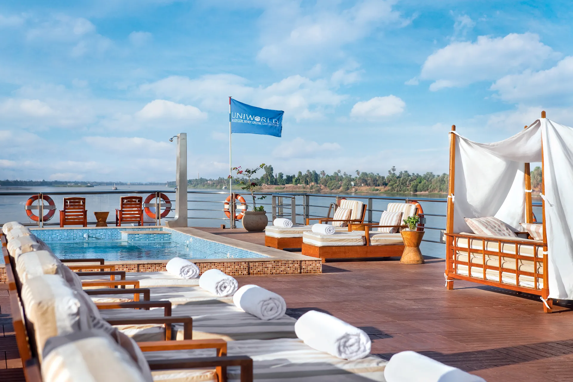 泳池與日光甲板 3