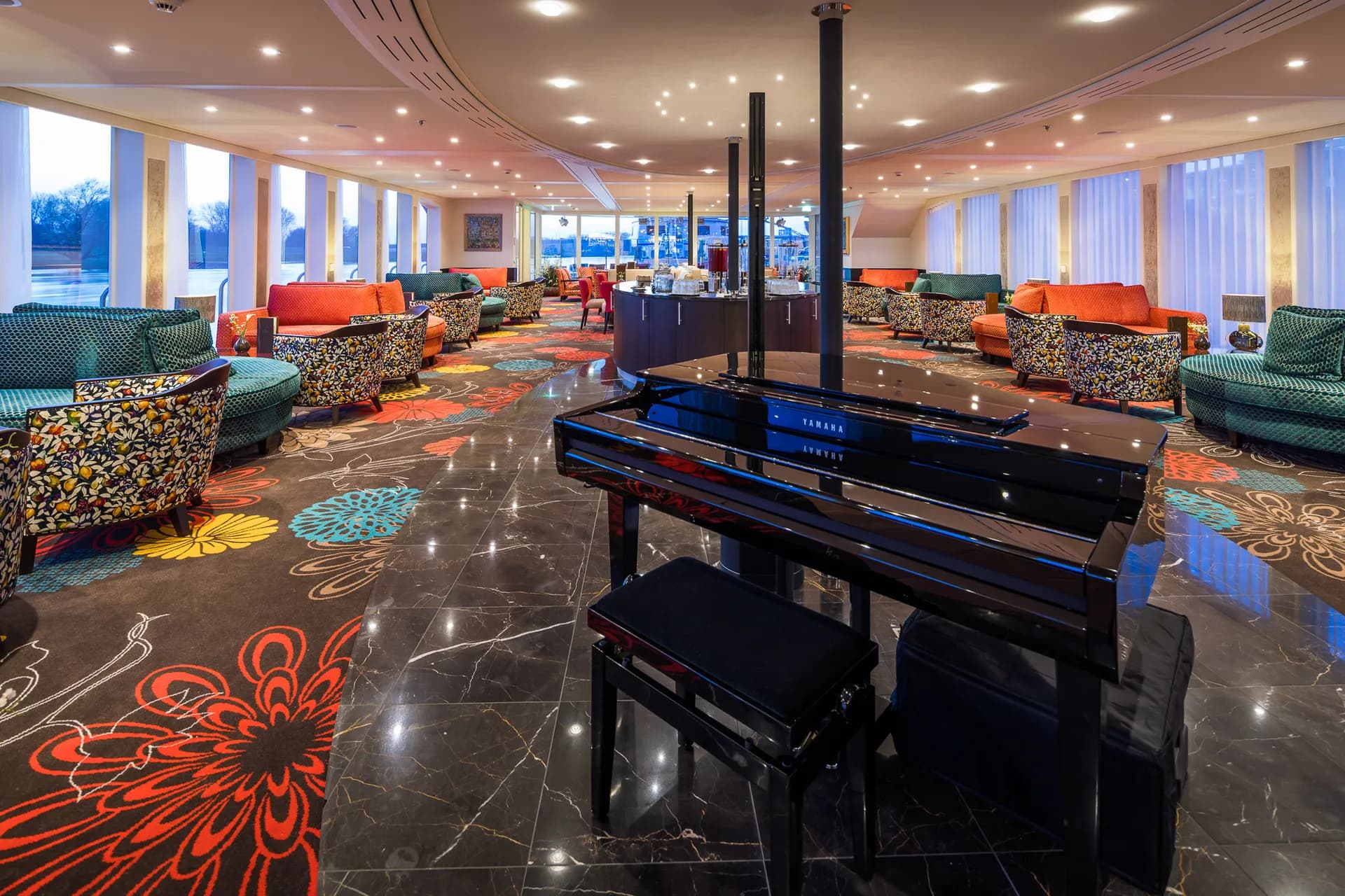 主酒廊與酒吧 2