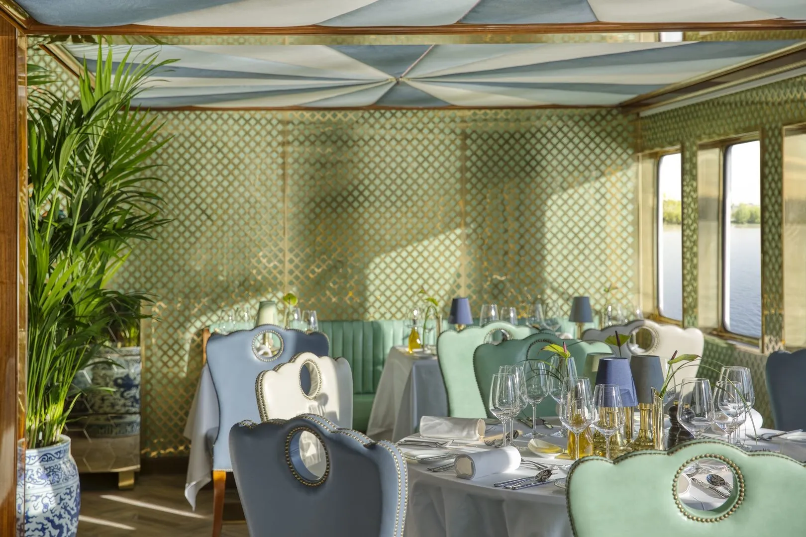 寰宇美好旅程號 6