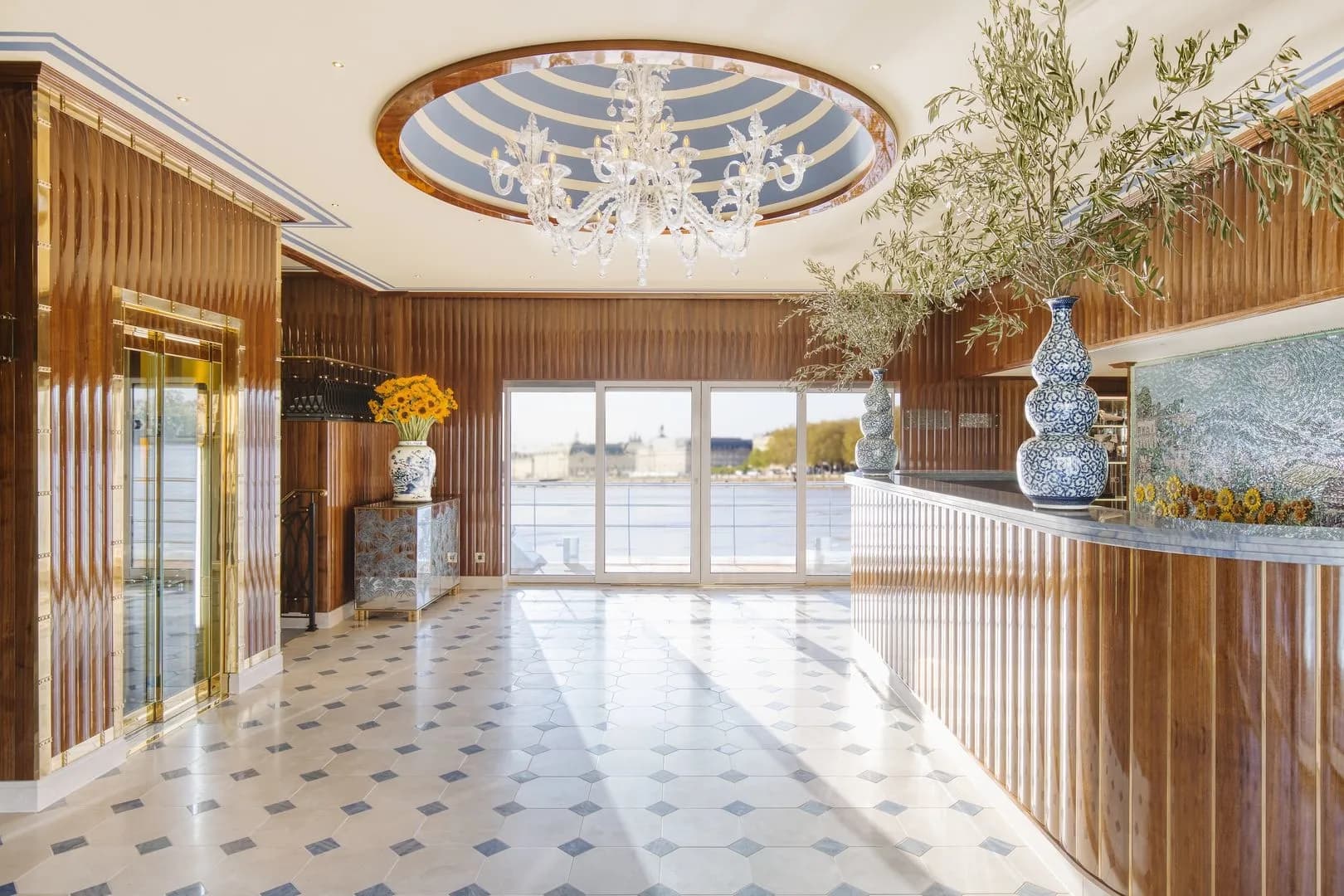 寰宇美好旅程號 7