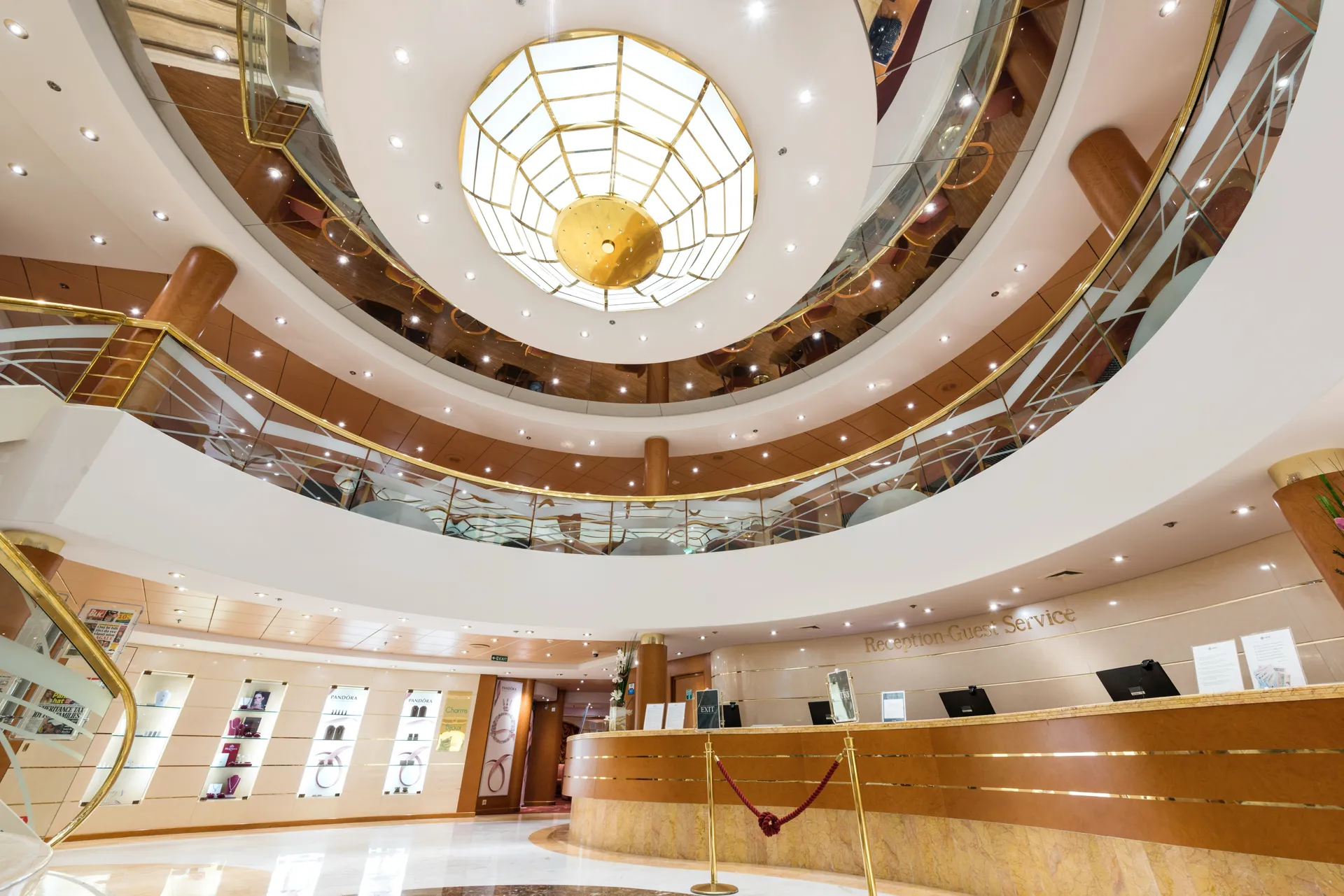 接待處 - 賓客服務 2