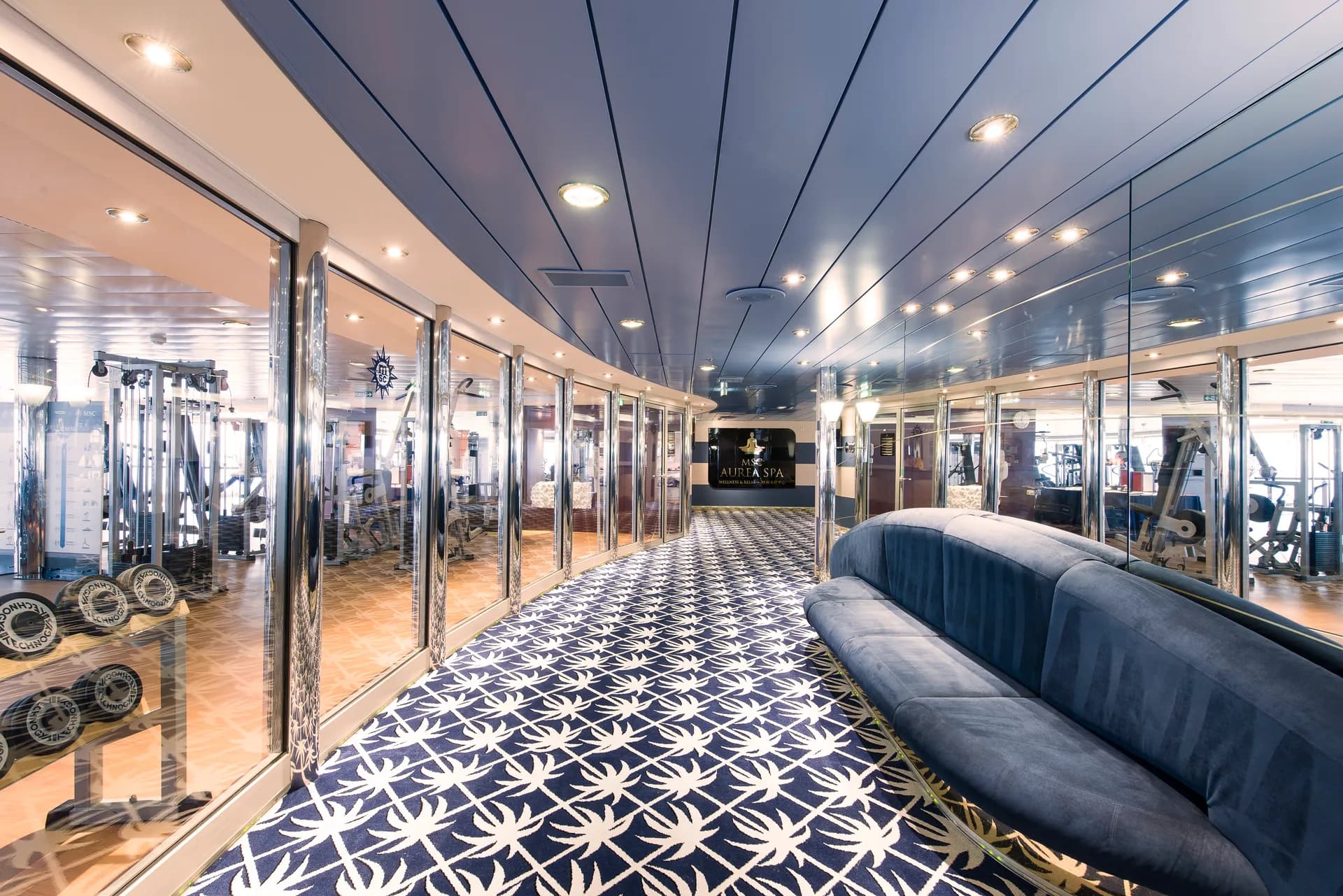 TechnoGym® 健身中心 2