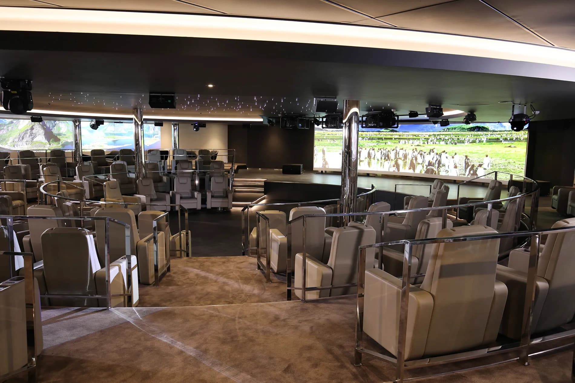 Галерея мистецтв Emotions - Імерсивна галерея 11