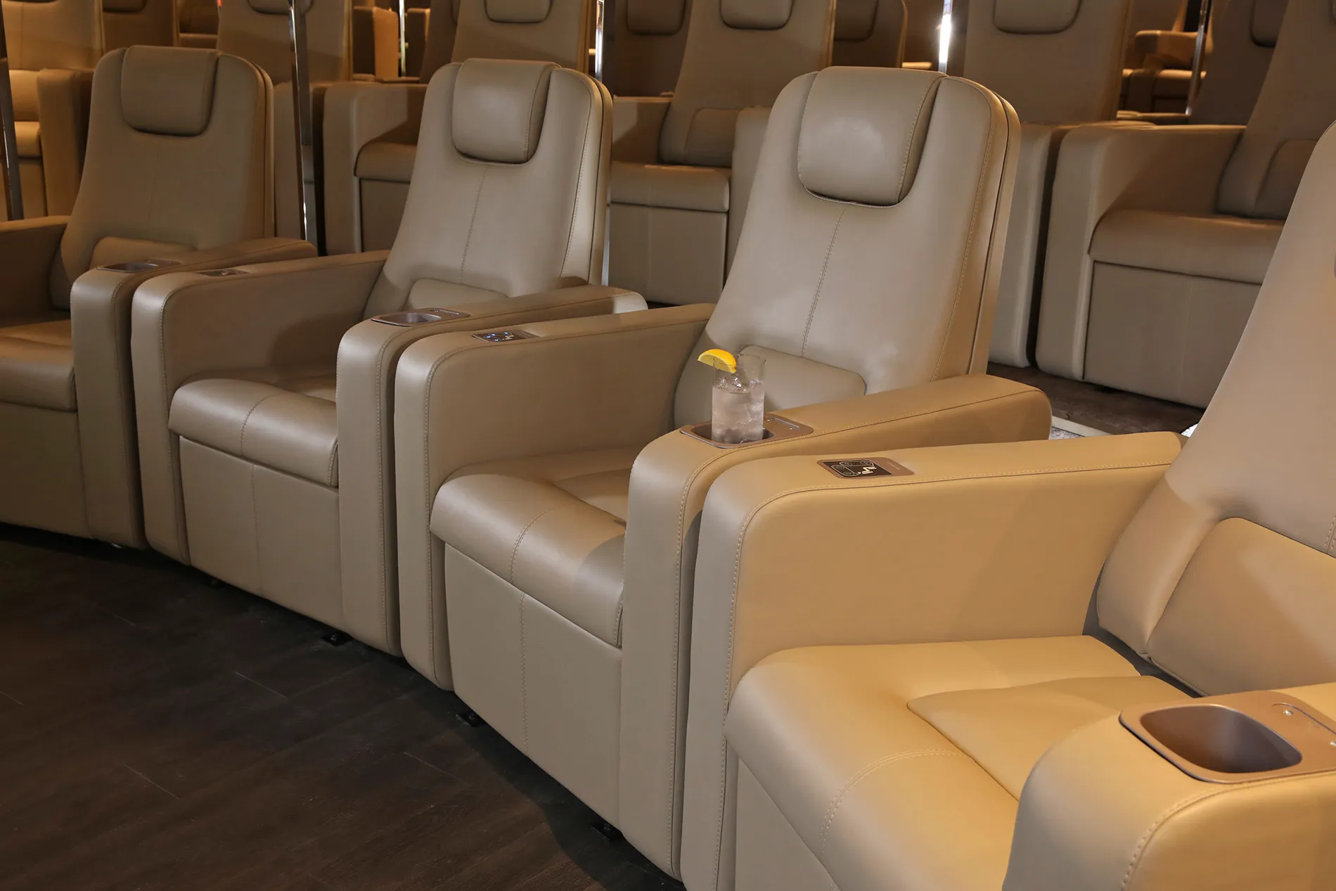 Галерея мистецтв Emotions - Імерсивна галерея 5