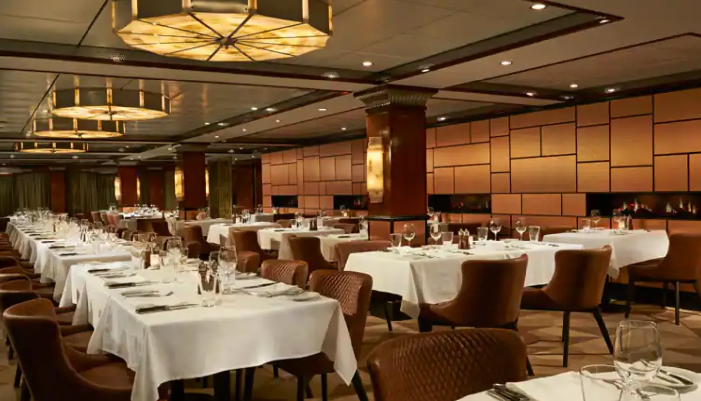 諾唯真翡翠號 9